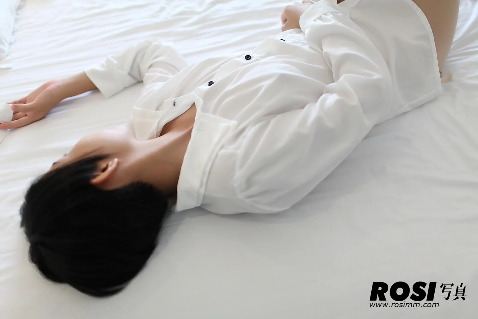 Rosi 写真 No.356 27P/19.8M - 1