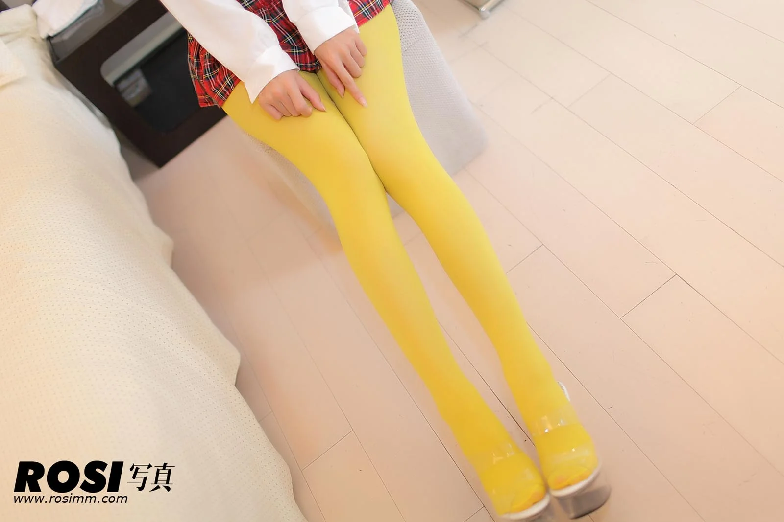 Rosi 写真 No.383 53P/50.0M - 9