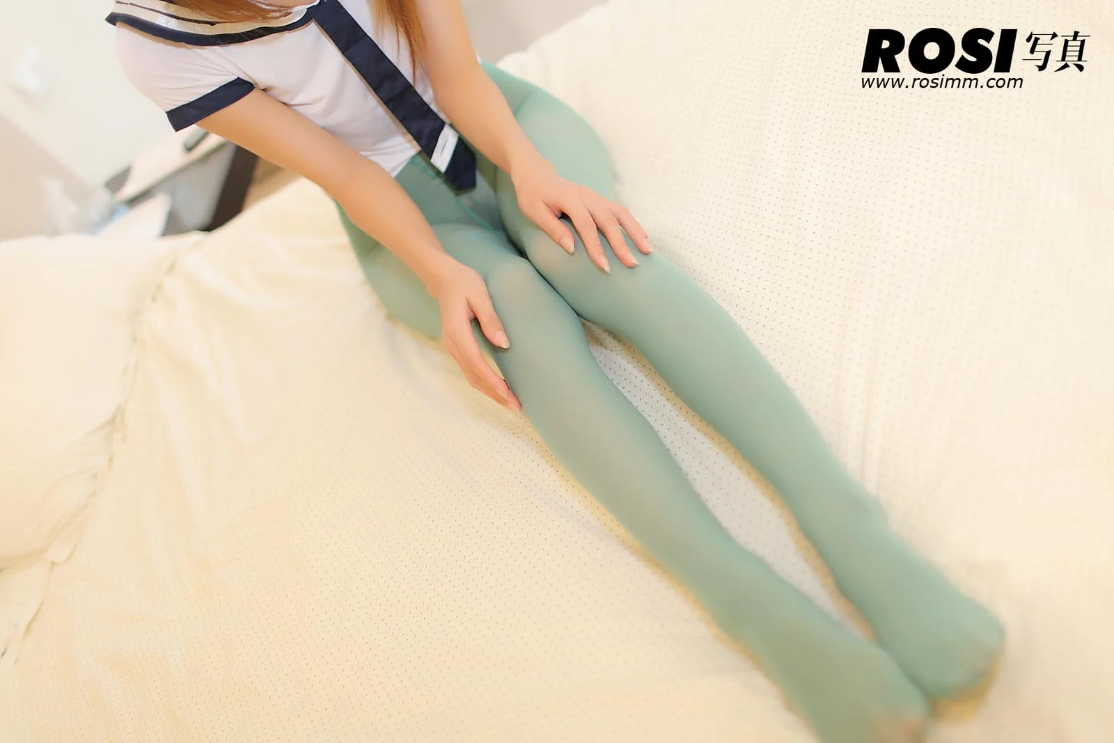 Rosi 写真 No.402 28P/23.9M - 3