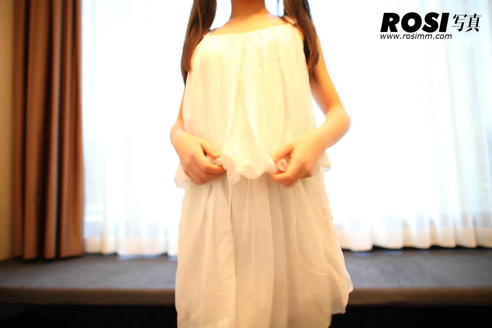 Rosi 写真 No.620 50P/39.1M - 3