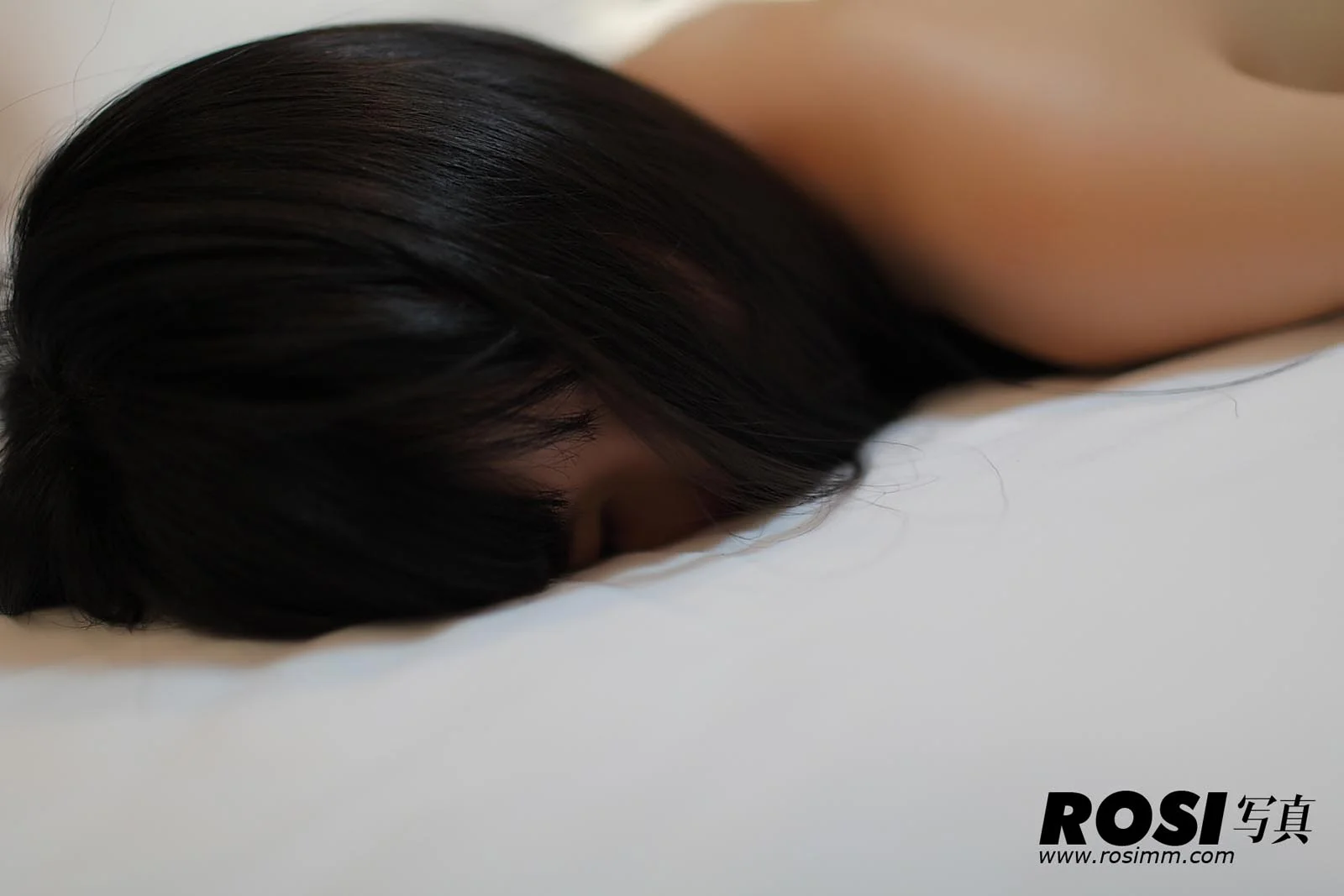 Rosi 写真 No.638 26P/22.3M - 7