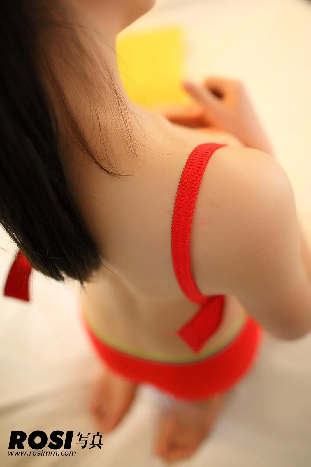 Rosi 写真 No.700 26P/25.5M - 1