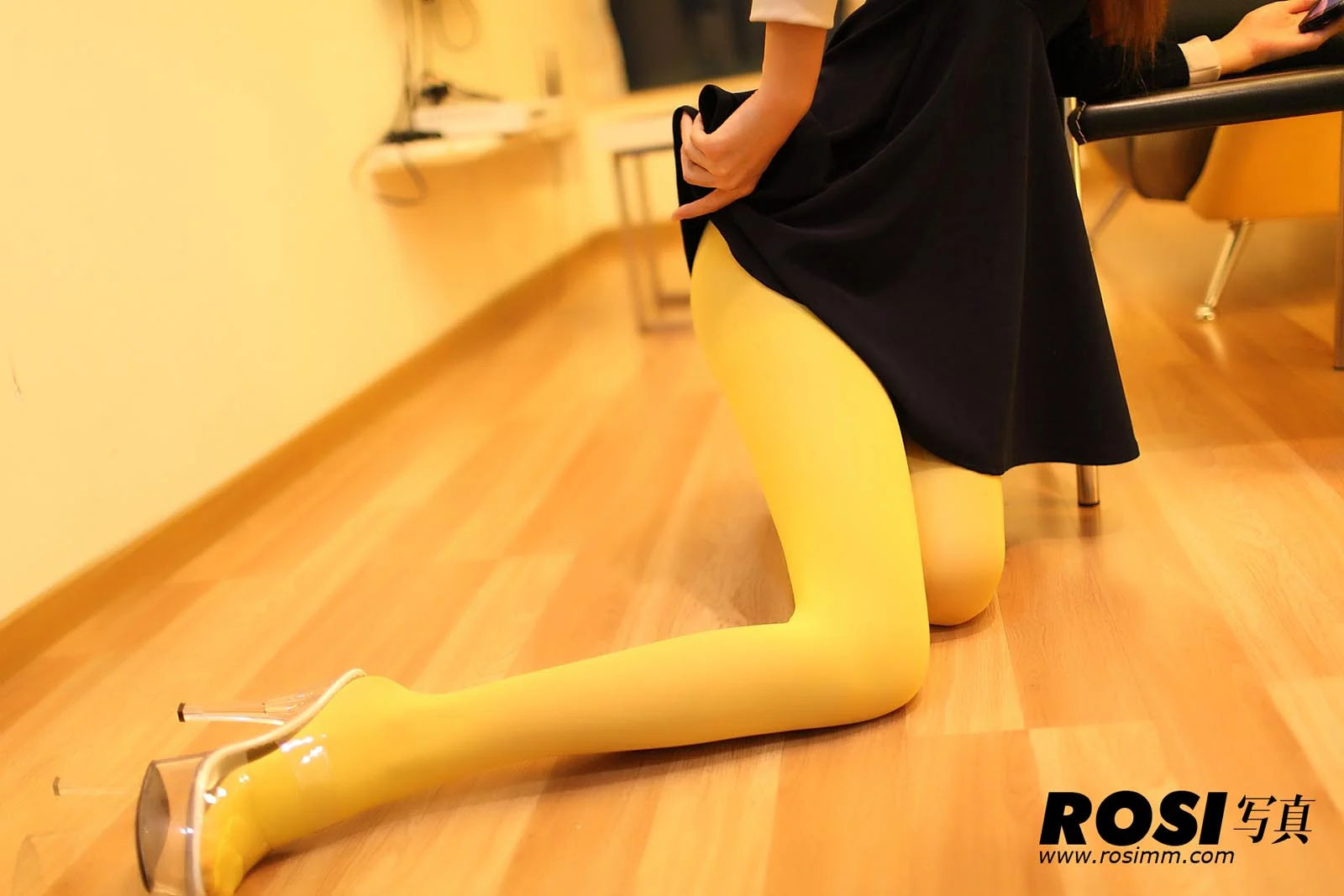 Rosi 写真 No.706 36P/41.5M - 10