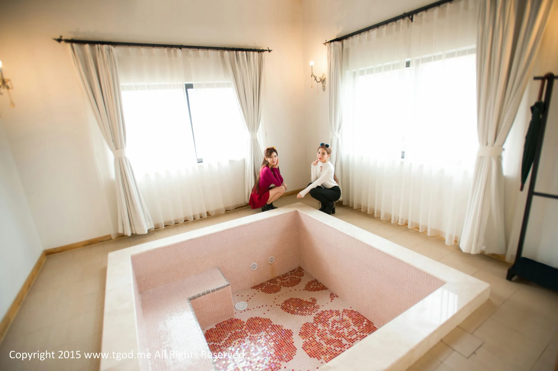 TGOD推女神 仙华四季温泉 Ice艾希、程小烦 - 7