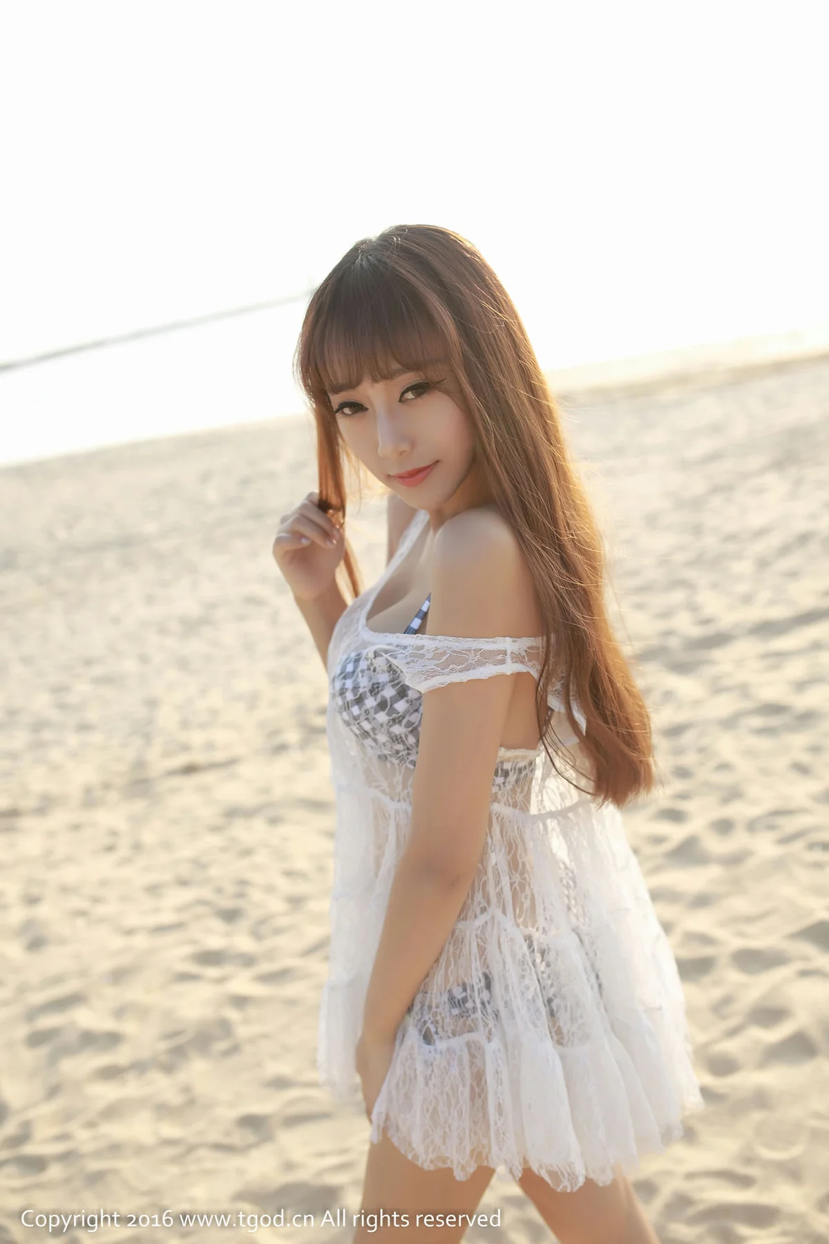 TGOD 推女神 猩一三亚旅拍三-黑木木 - 6