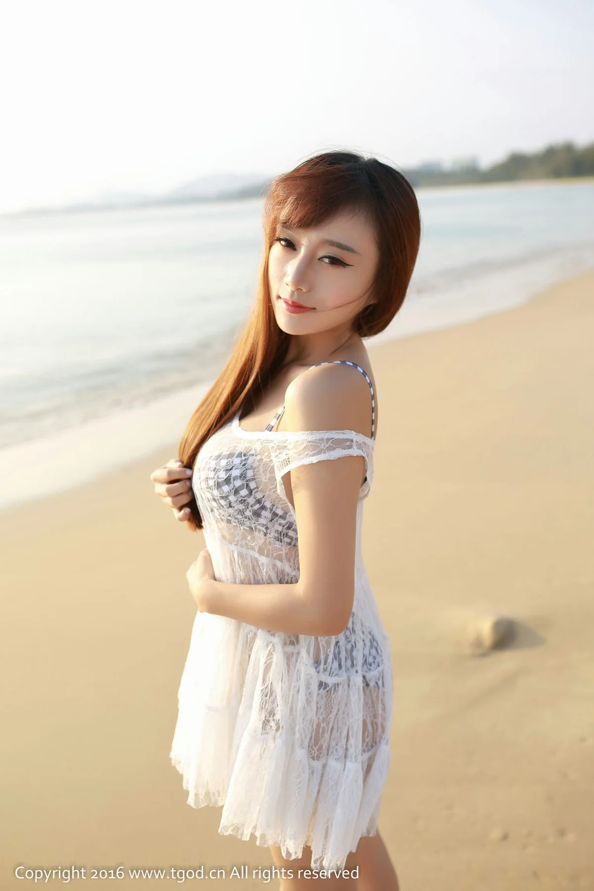 TGOD 推女神 猩一三亚旅拍三-黑木木 - 9