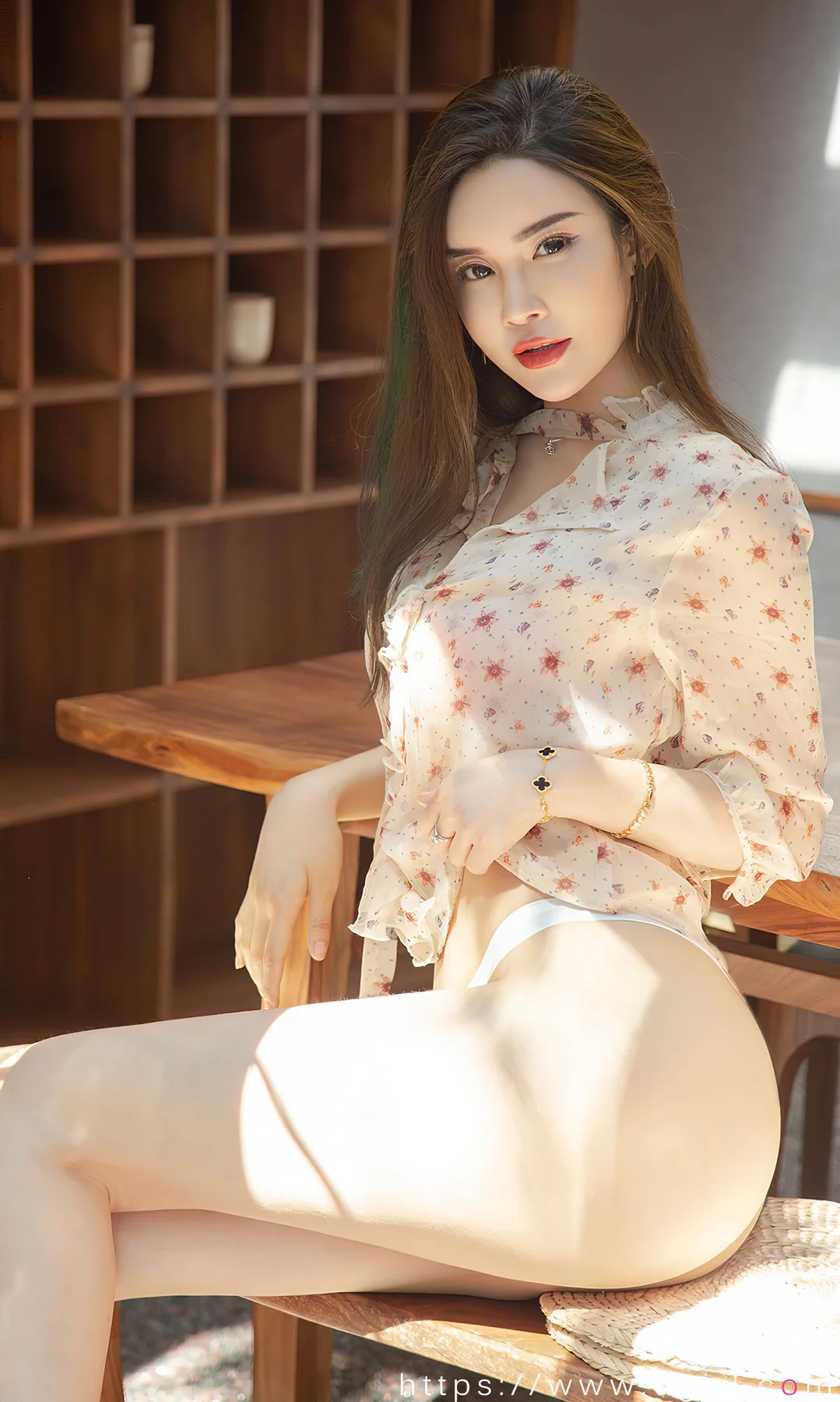 UGirls 爱尤物 No.1716  林渃晗 爆乳旗袍 - 2