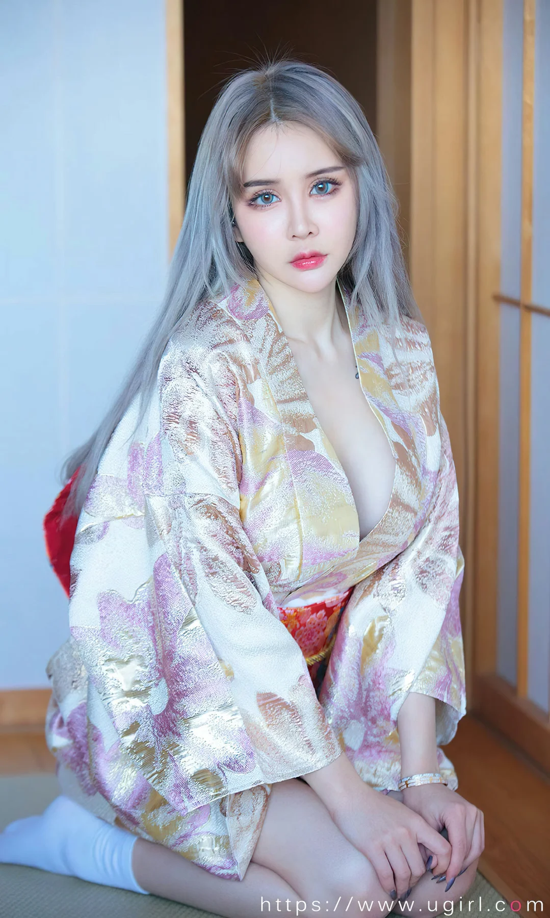 UGirls 爱尤物 No.2440 青树 枫最红时 - 1