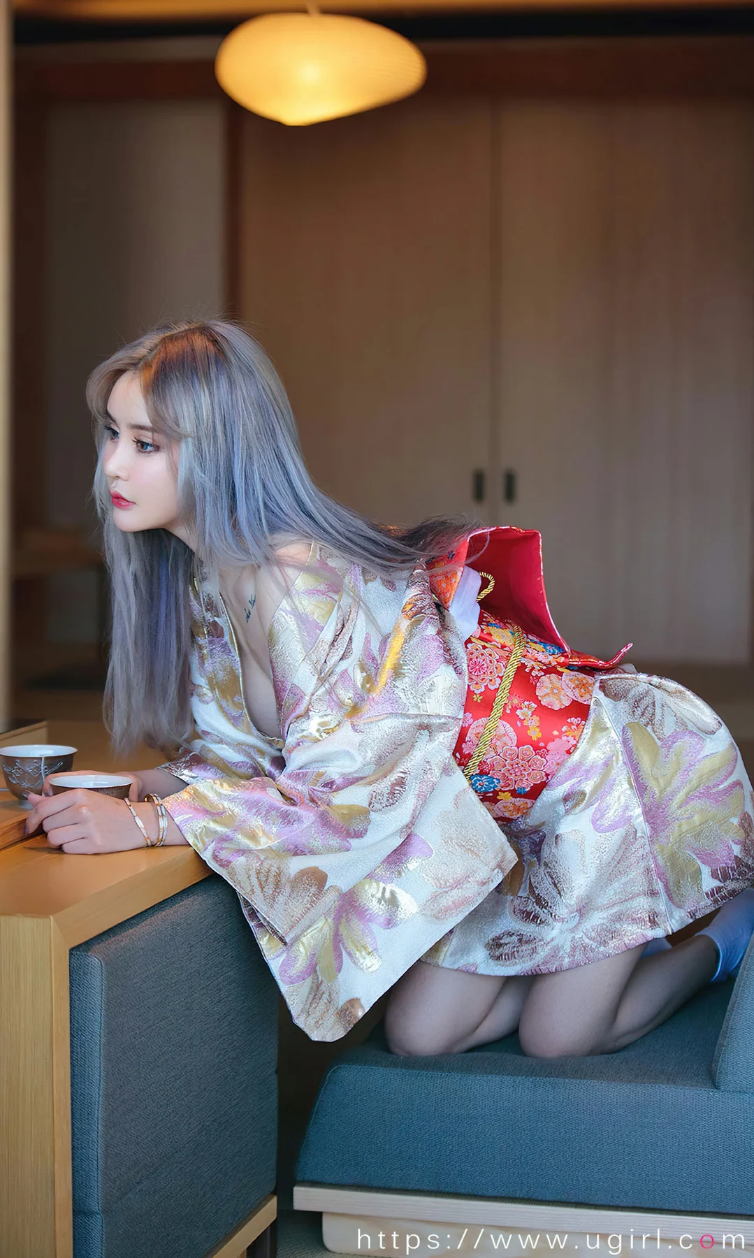 UGirls 爱尤物 No.2440 青树 枫最红时 - 2