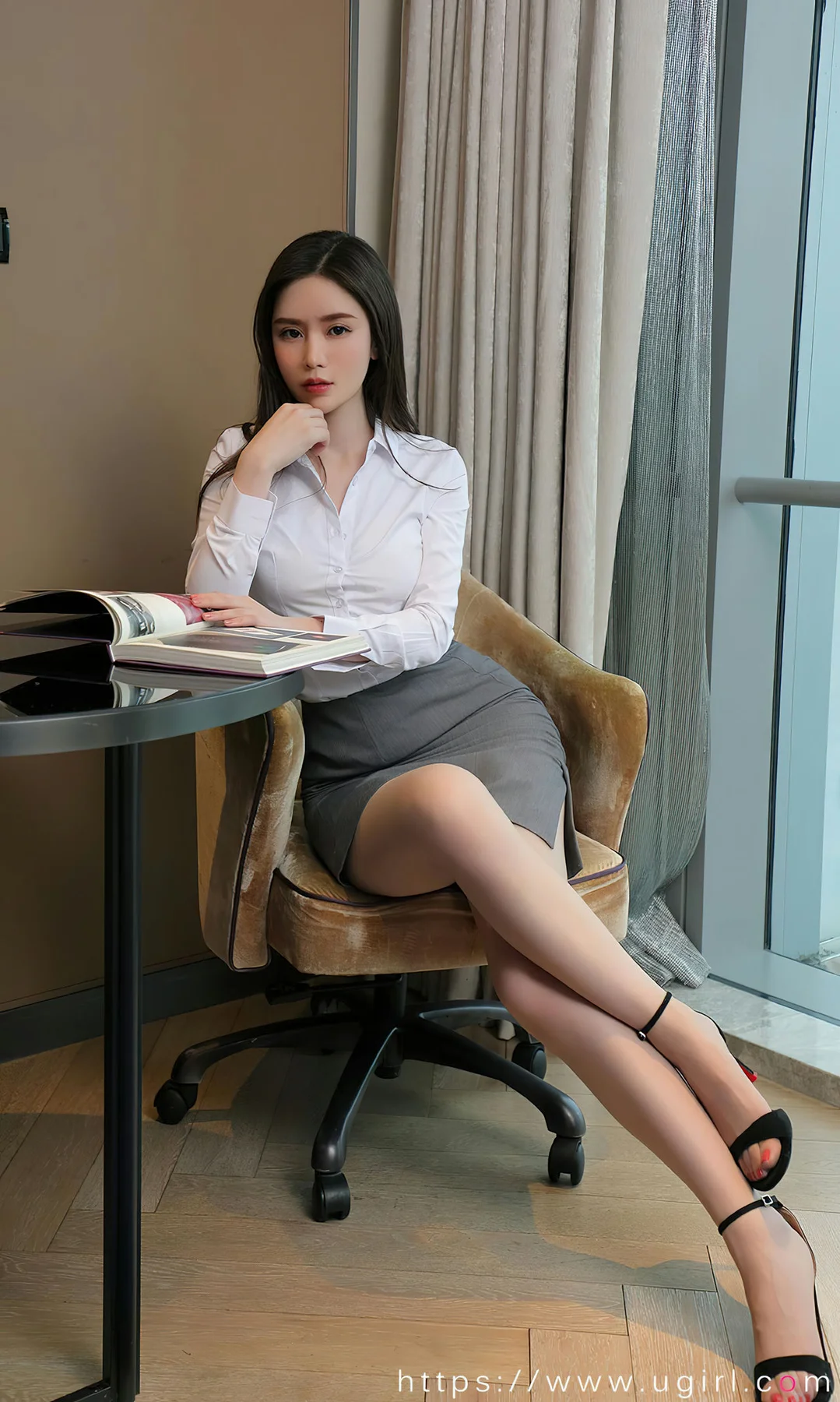 UGirls 爱尤物 No.2615 梦海深处 模特合辑何周周 - 7