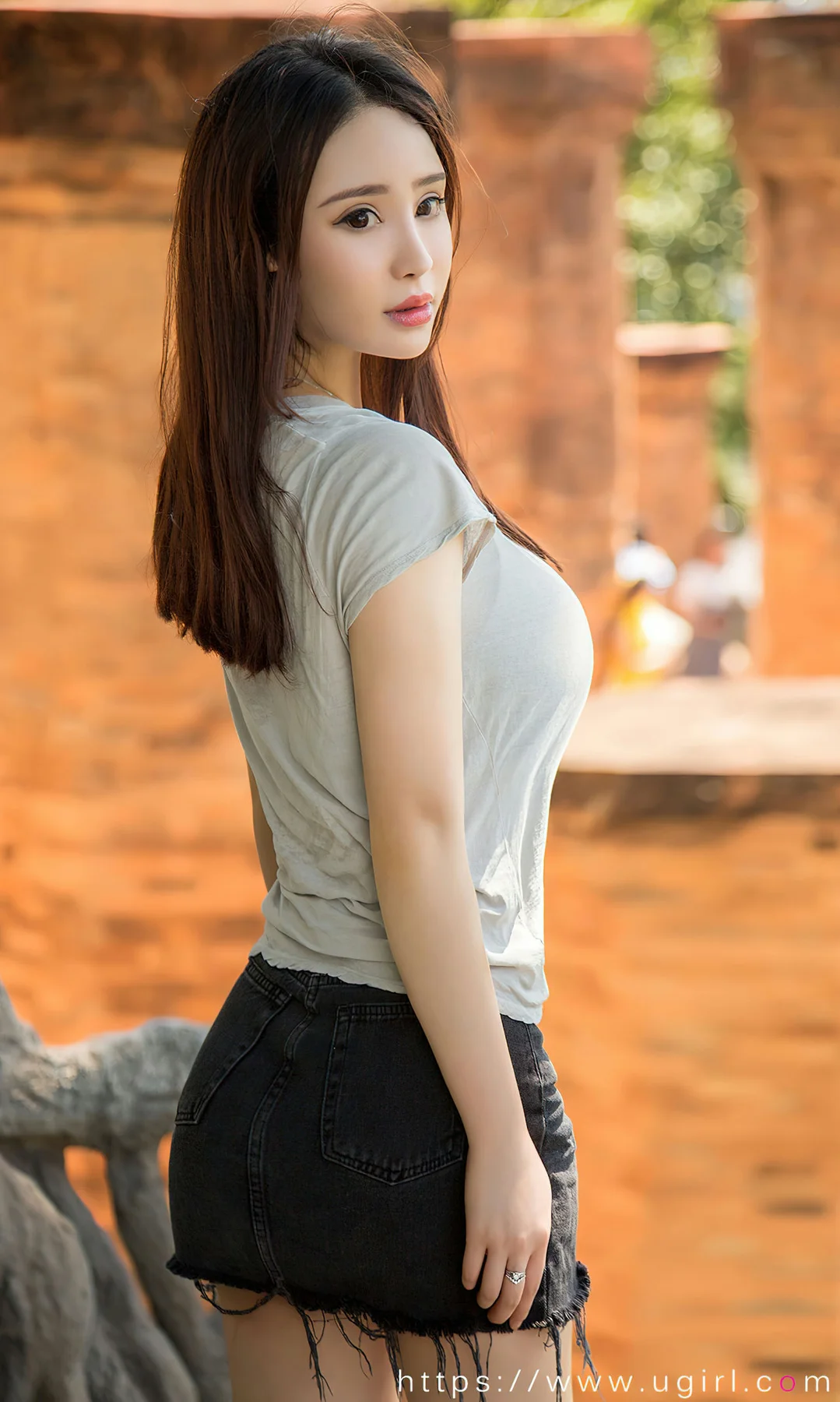 UGirls 爱尤物 No.2616 梦海深处 模特合辑何周周 - 7