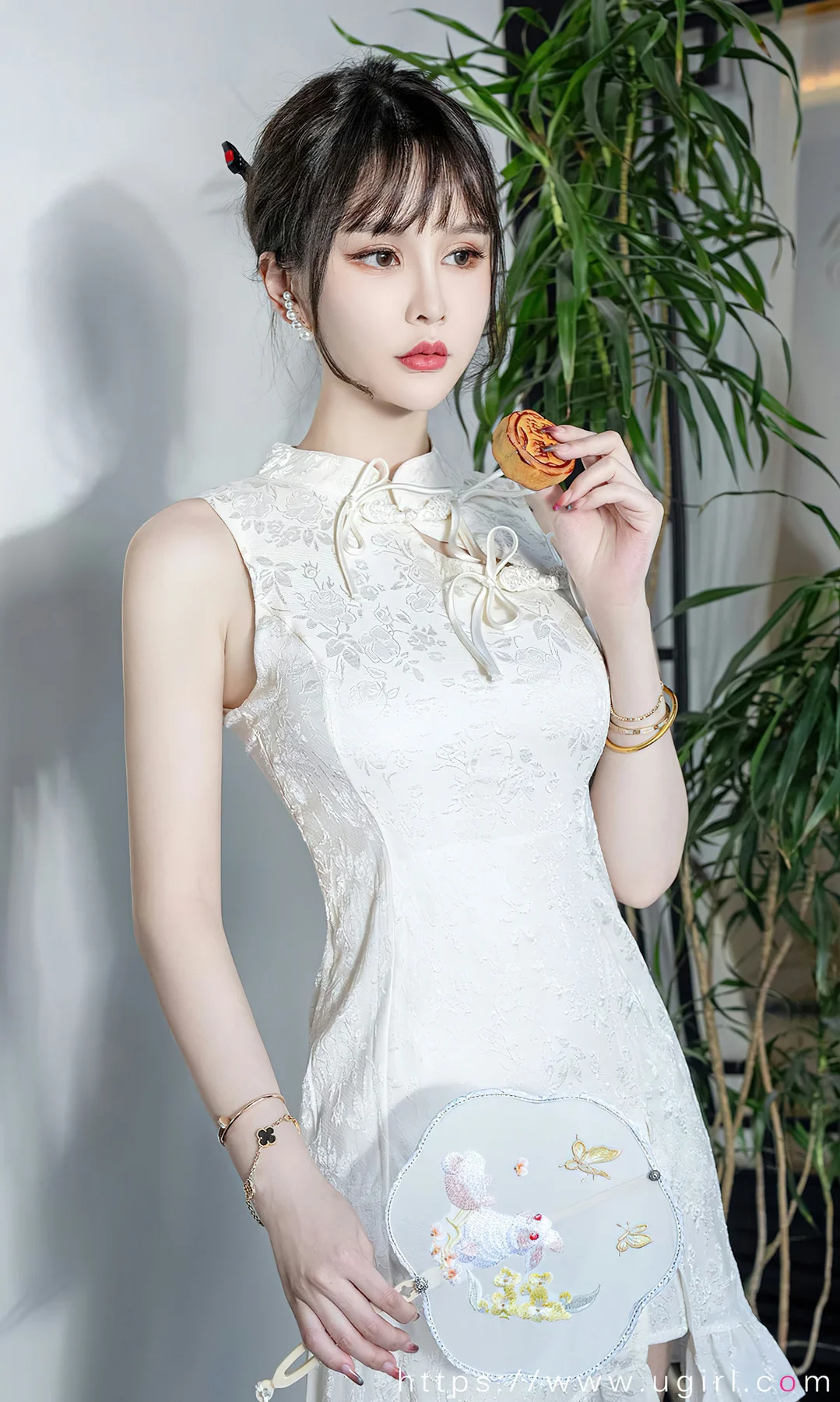 UGirls 爱尤物 No.2674 青树 节日主题写真 - 6