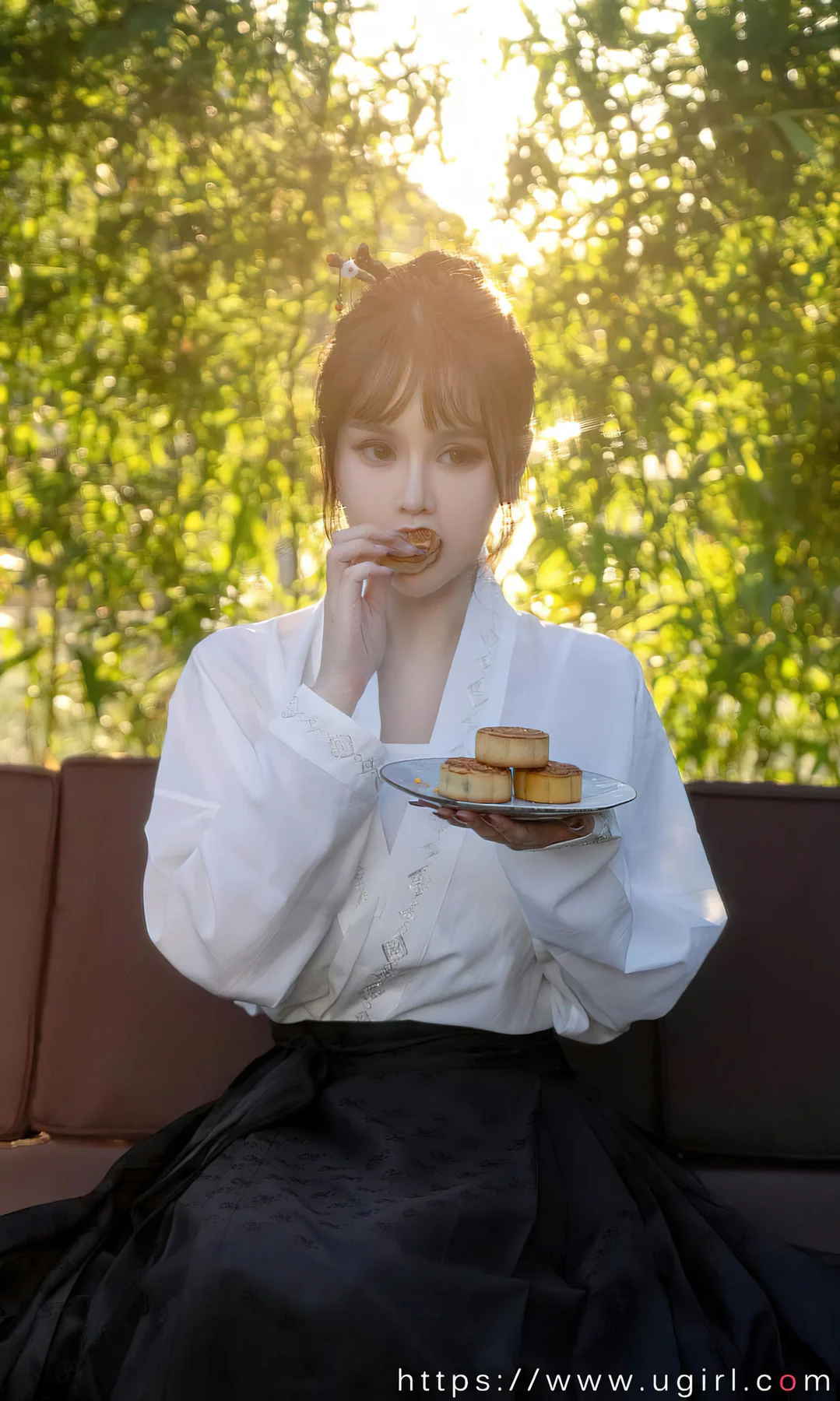 UGirls 爱尤物 No.2674 青树 节日主题写真 - 2