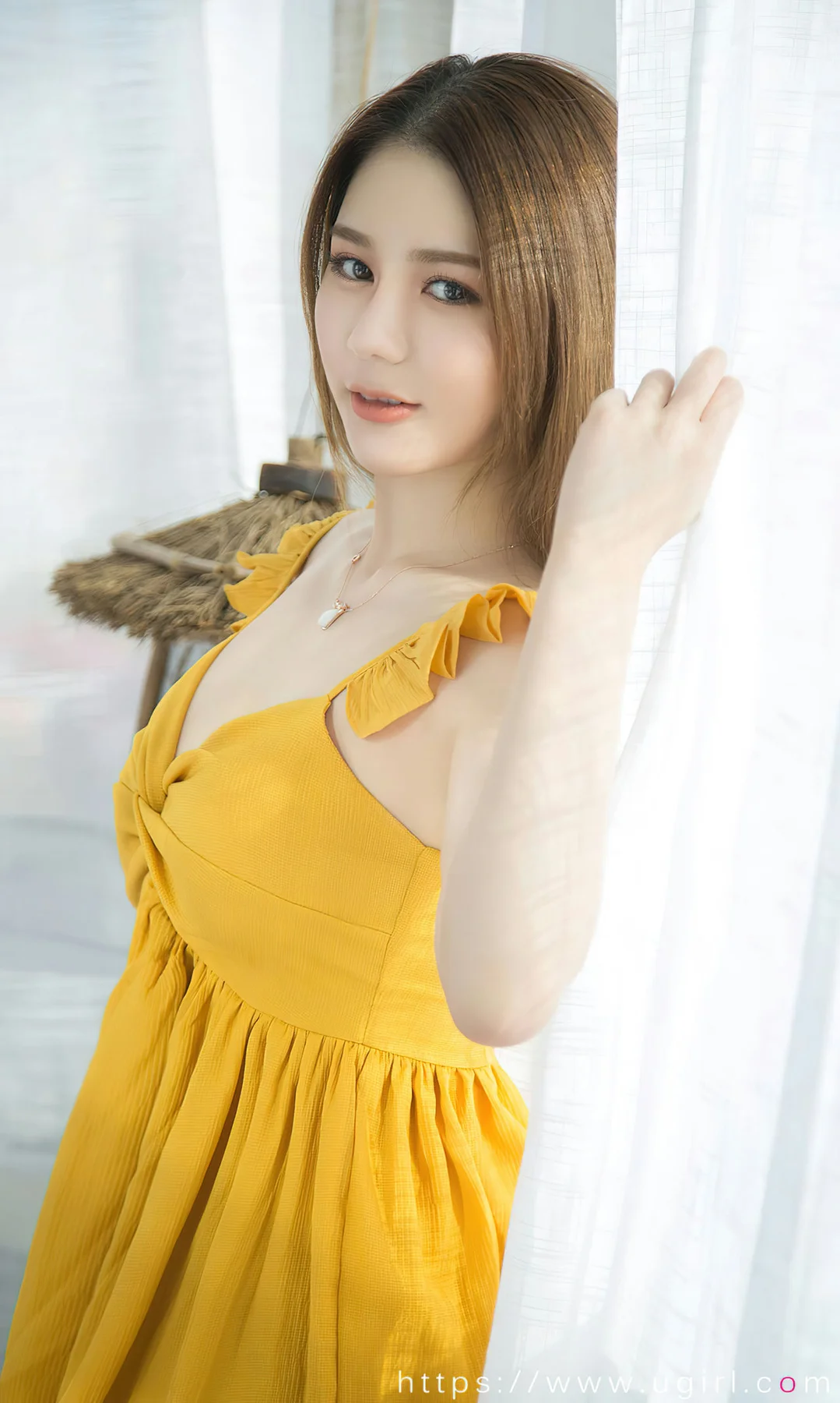 UGirls 爱尤物 No.2733  如歌 夜间萤火 - 1