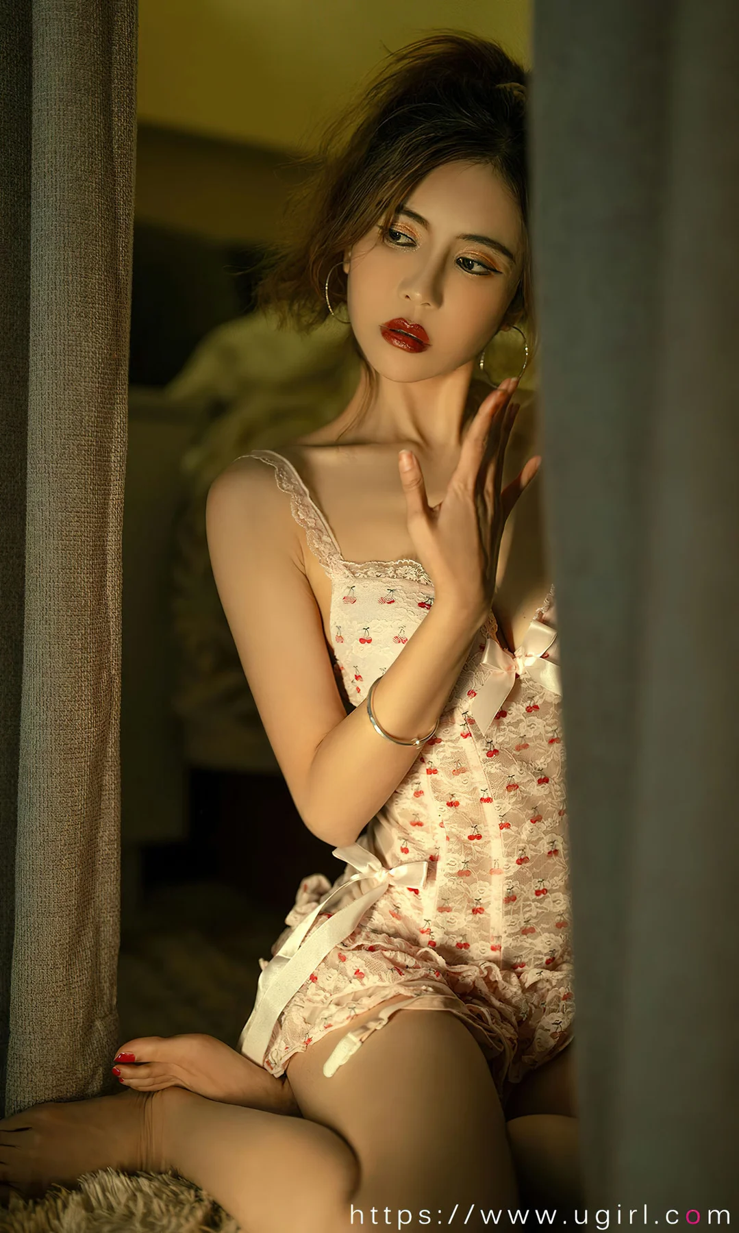 UGirls 爱尤物 No.2804  田小燕 眼中的温度 - 4