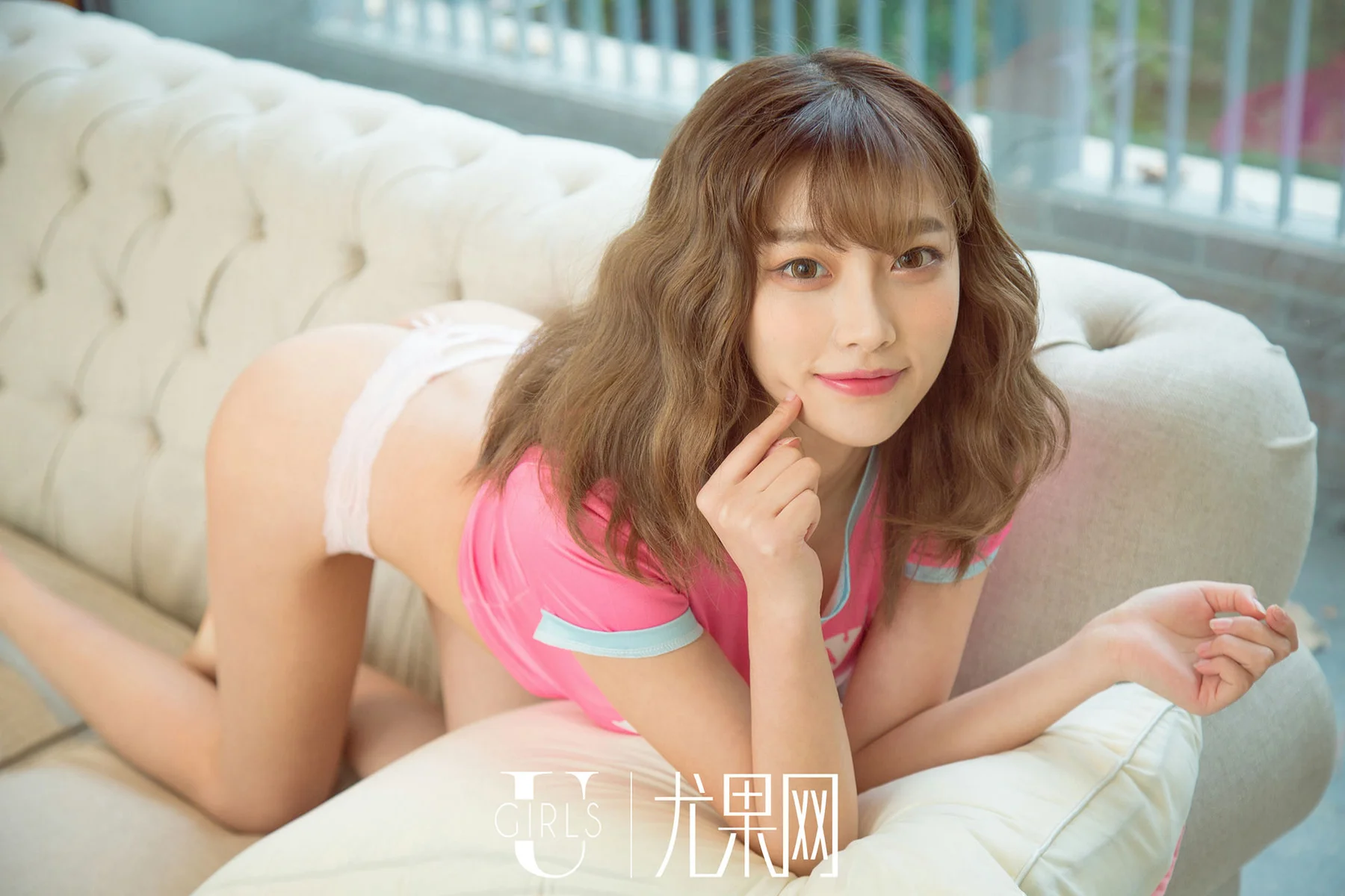 UGirls 尤果写真 Vol.221 Modo 杨晨晨 活泼嫩模短发美女 - 2