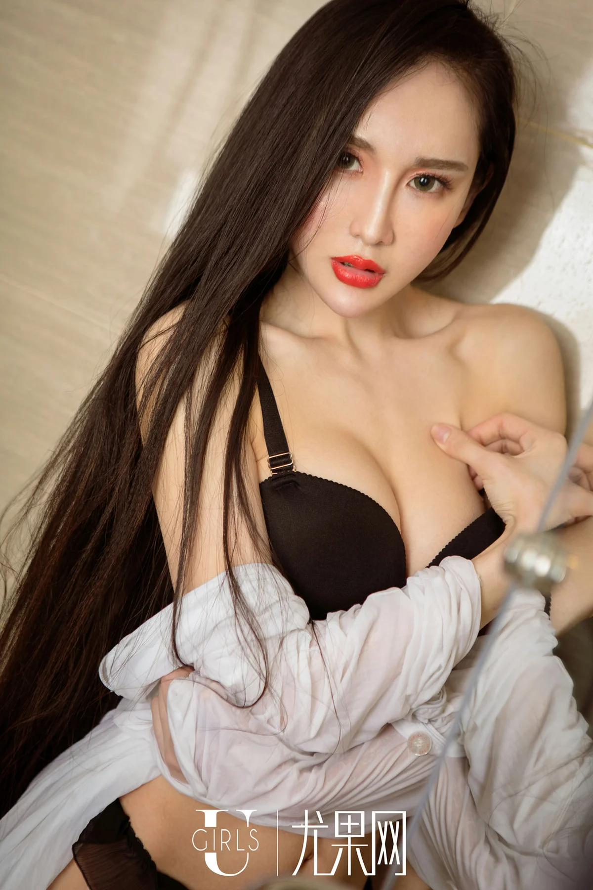 UGirls 尤果写真 Vol.224 Modo 阿依努尔瓦娅 - 1