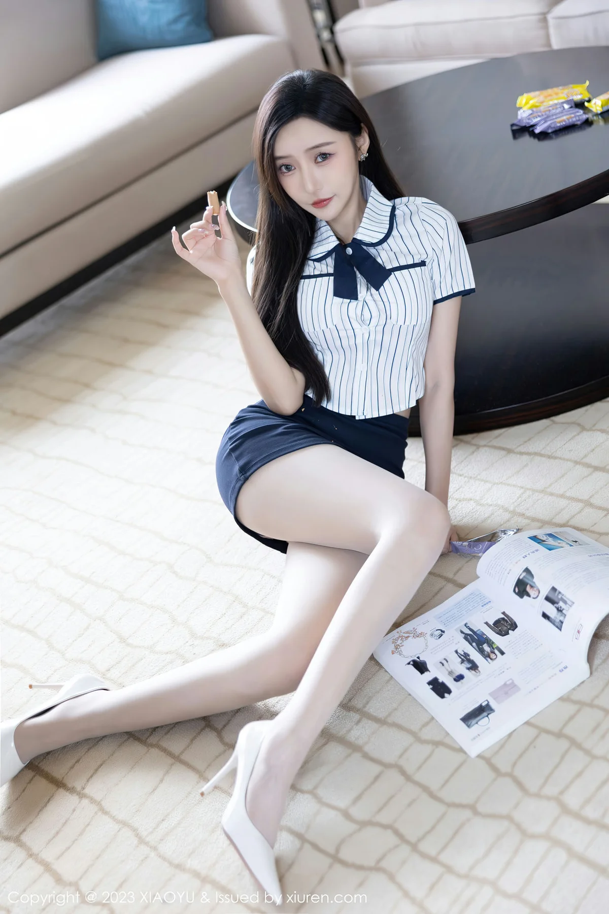 XIAOYU  语画界 Vol.1025  王馨瑶yanni 诱人原色丝袜性感写真 - 8