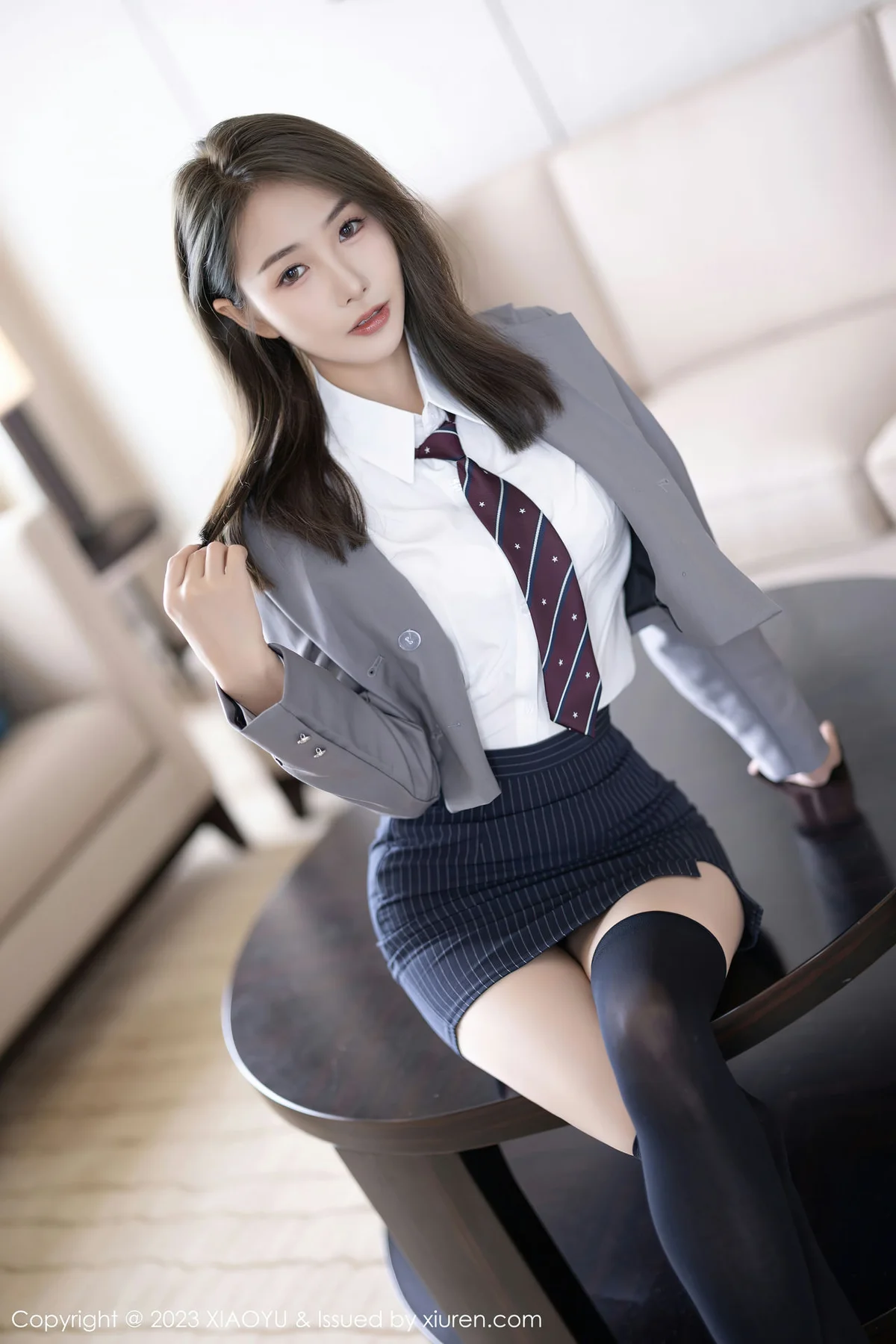 XIAOYU  语画界 Vol.1027  苏苏阿 黑色长筒袜性感写真2 - 8