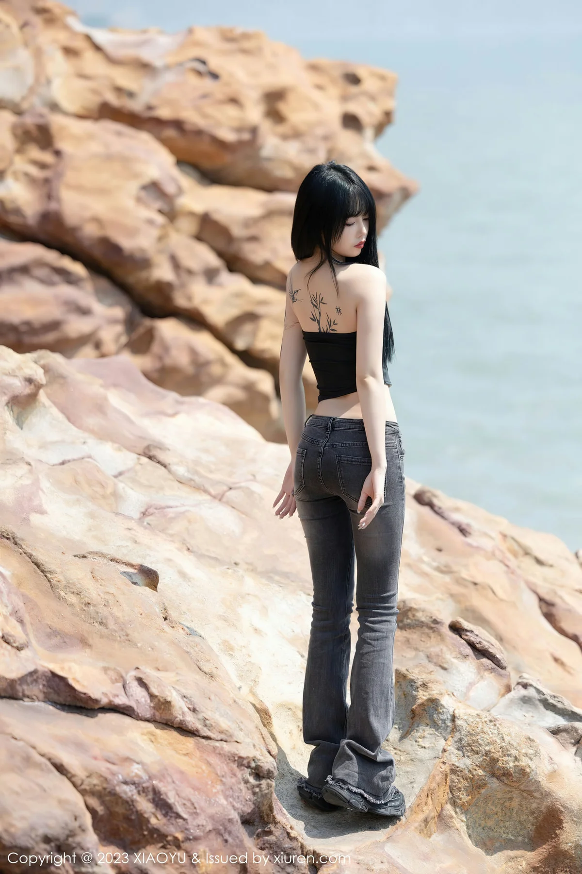 XIAOYU  语画界 Vol.1047  奶瓶. 性感蛋黄色性感写真3 - 4