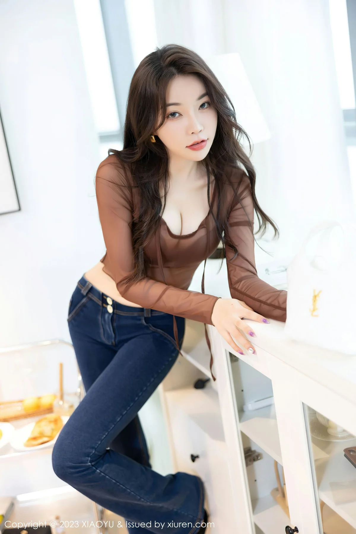 XIAOYU  语画界 Vol.1055  徐莉芝Booty 轻透上衣性感写真1 - 10