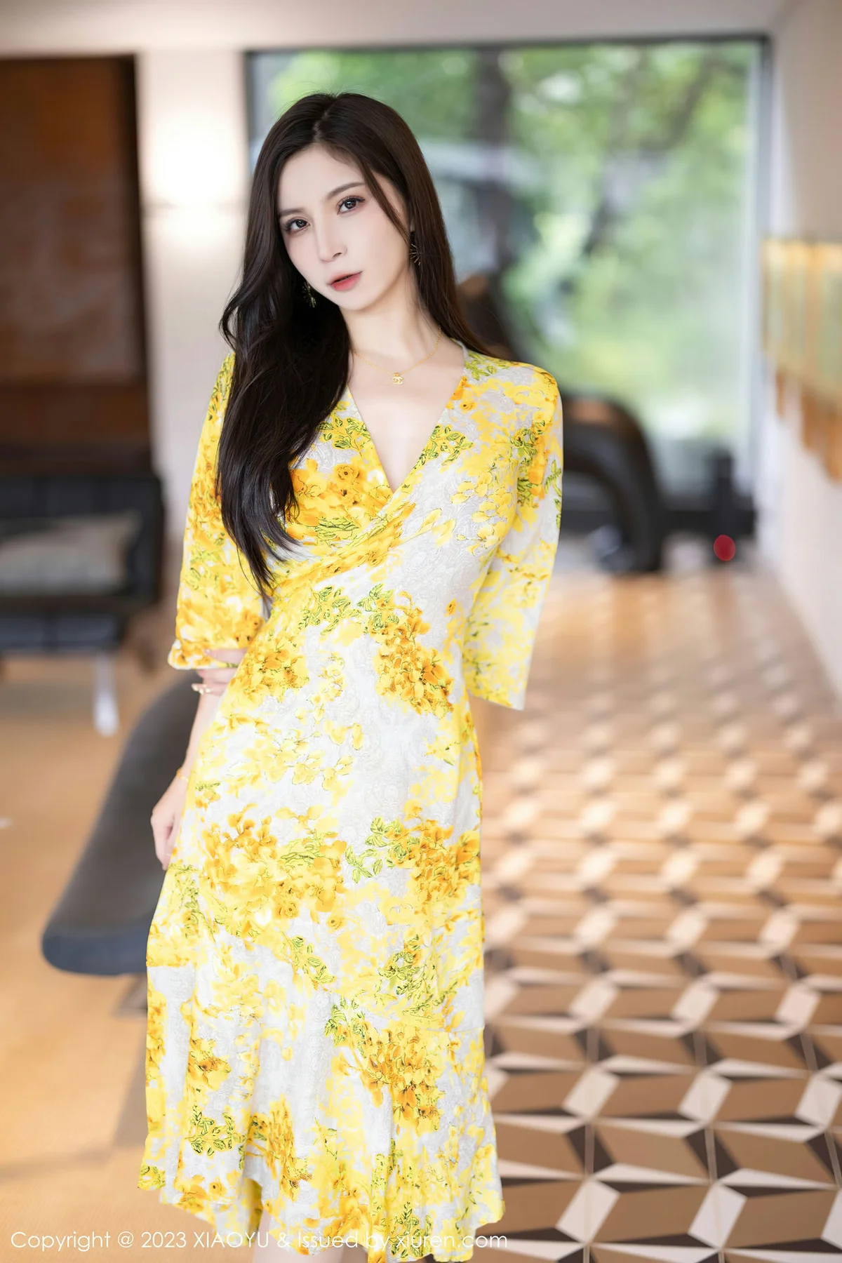 XIAOYU  语画  Vol.1066  小蛮妖Yummy 诱人原色丝袜贵州旅拍写真11 - 1