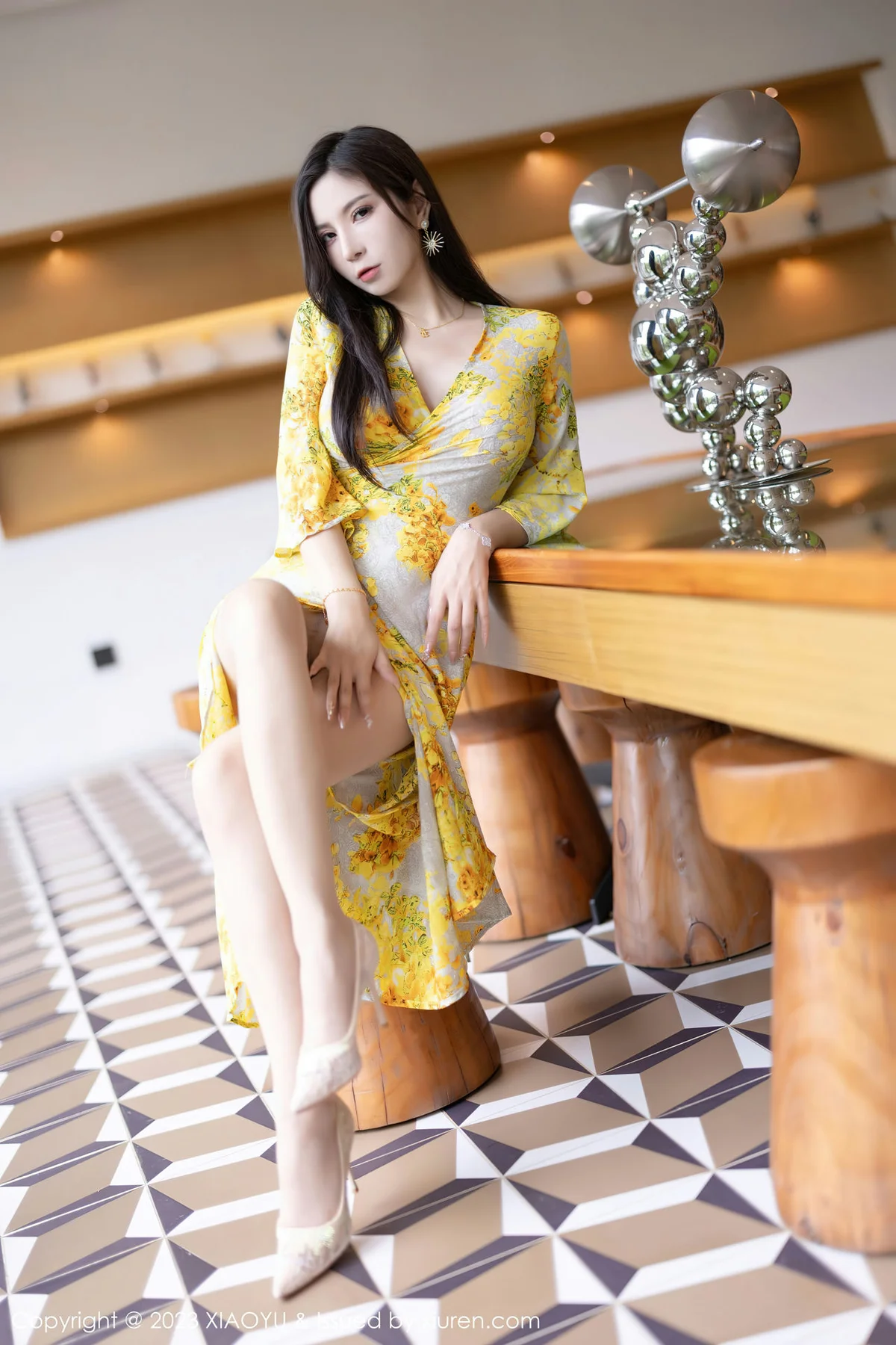 XIAOYU  语画  Vol.1066  小蛮妖Yummy 诱人原色丝袜贵州旅拍写真11 - 7