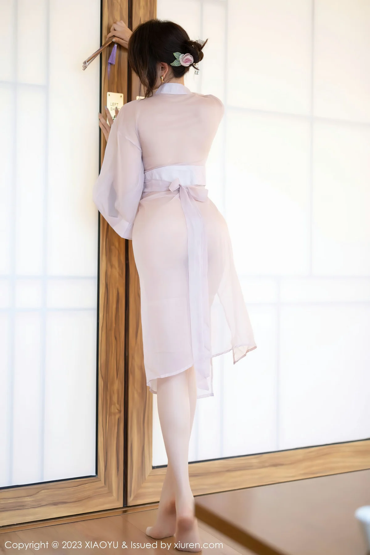 XIAOYU  语画  Vol.1076  徐莉芝Booty 轻透薄纱服饰性感写真1 - 2