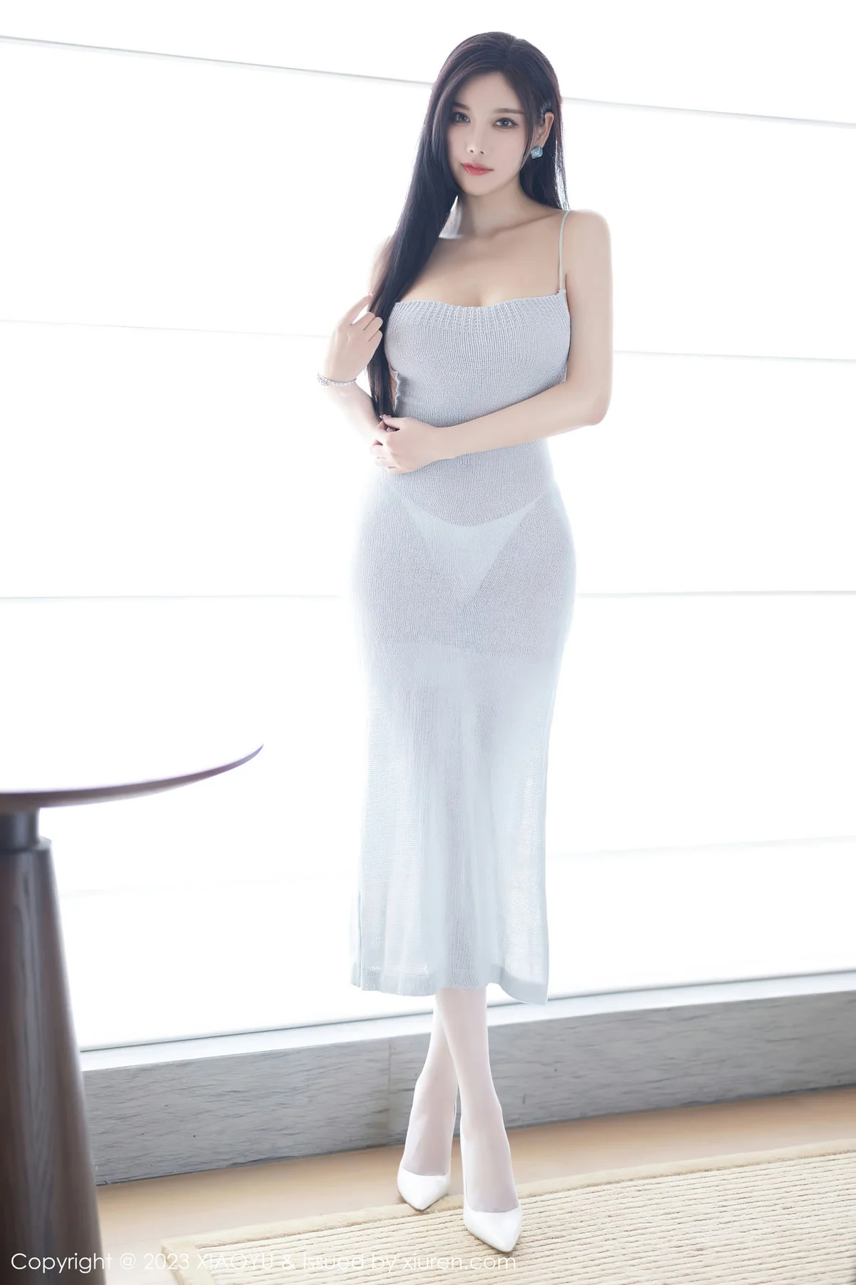 XIAOYU  语画  Vol.1104  杨晨晨Yome 诱人白色丝袜性感写真1 - 2