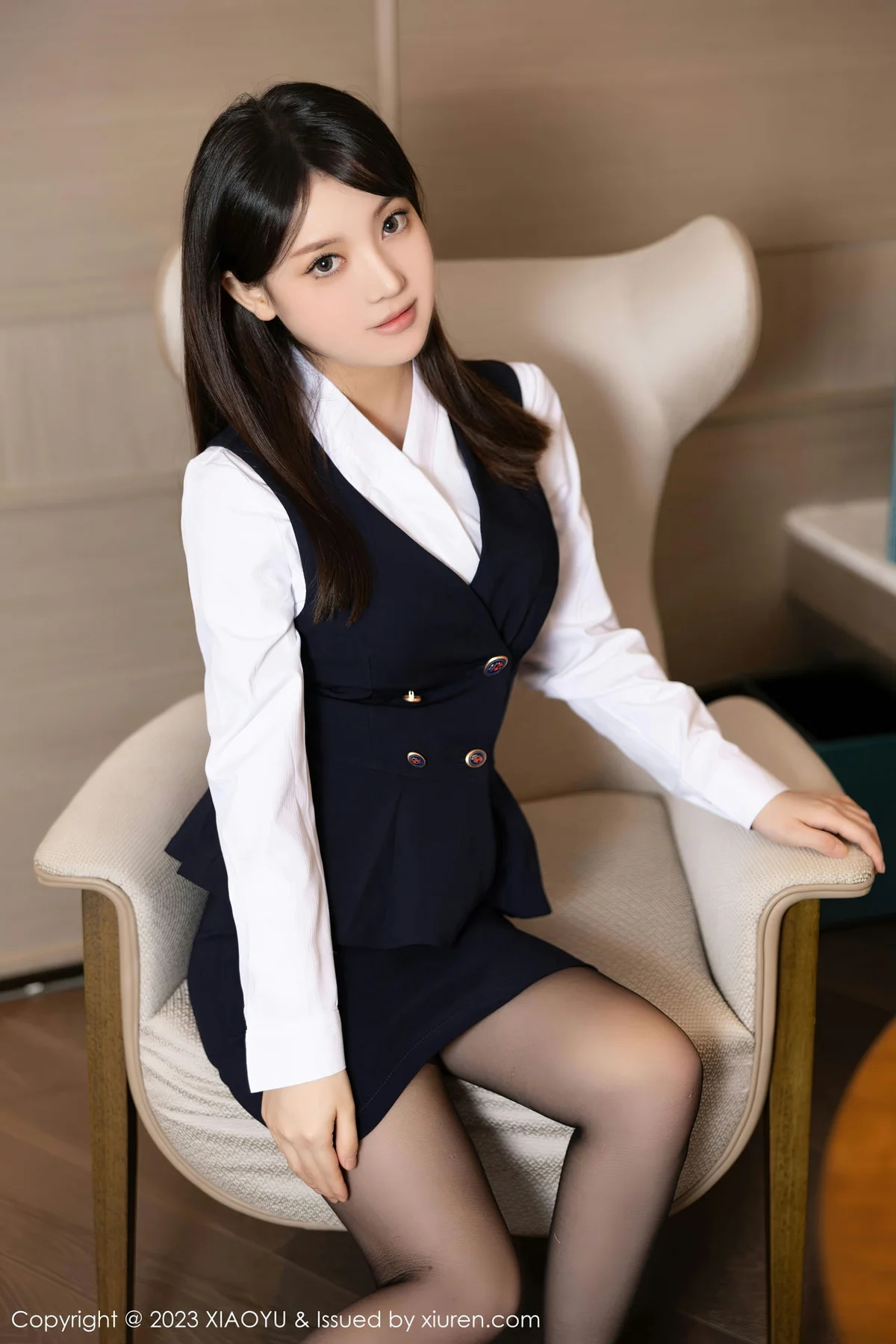 XIAOYU  语画  Vol.1113 豆瓣酱 深色Ol性感写真1 - 6