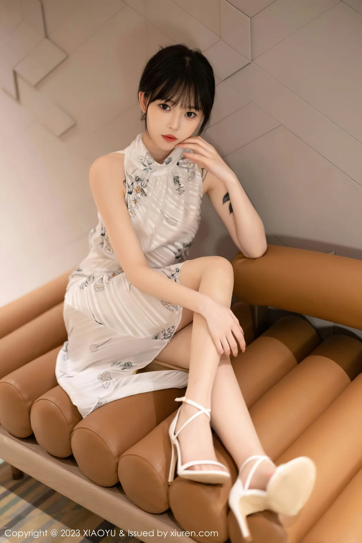 XIAOYU  语画  Vol.1118  奶瓶. 图案旗袍性感写真 - 9