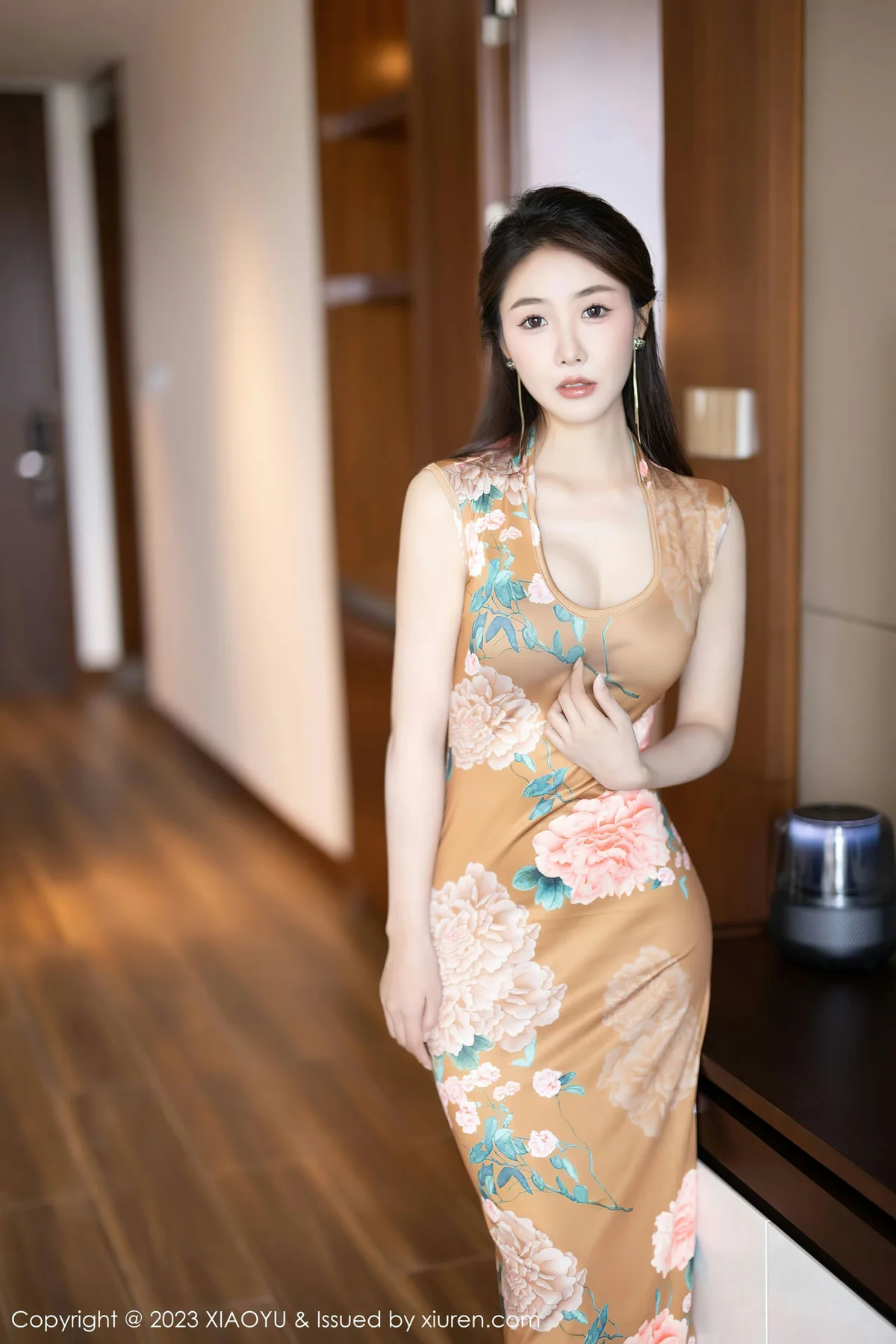 XIAOYU  语画  Vol.1133  苏苏阿 暖色旗袍性感写真2 - 3