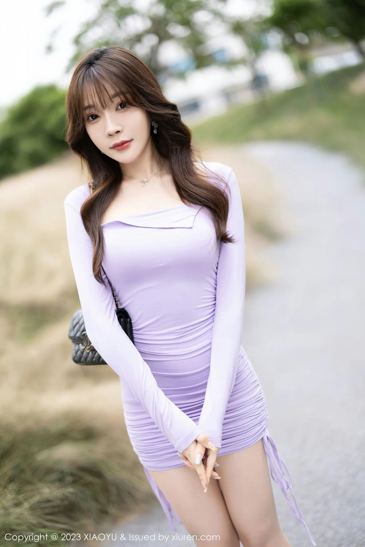 XIAOYU  语画  Vol.1140  徐莉芝Booty 户外车模性感写真1 - 1