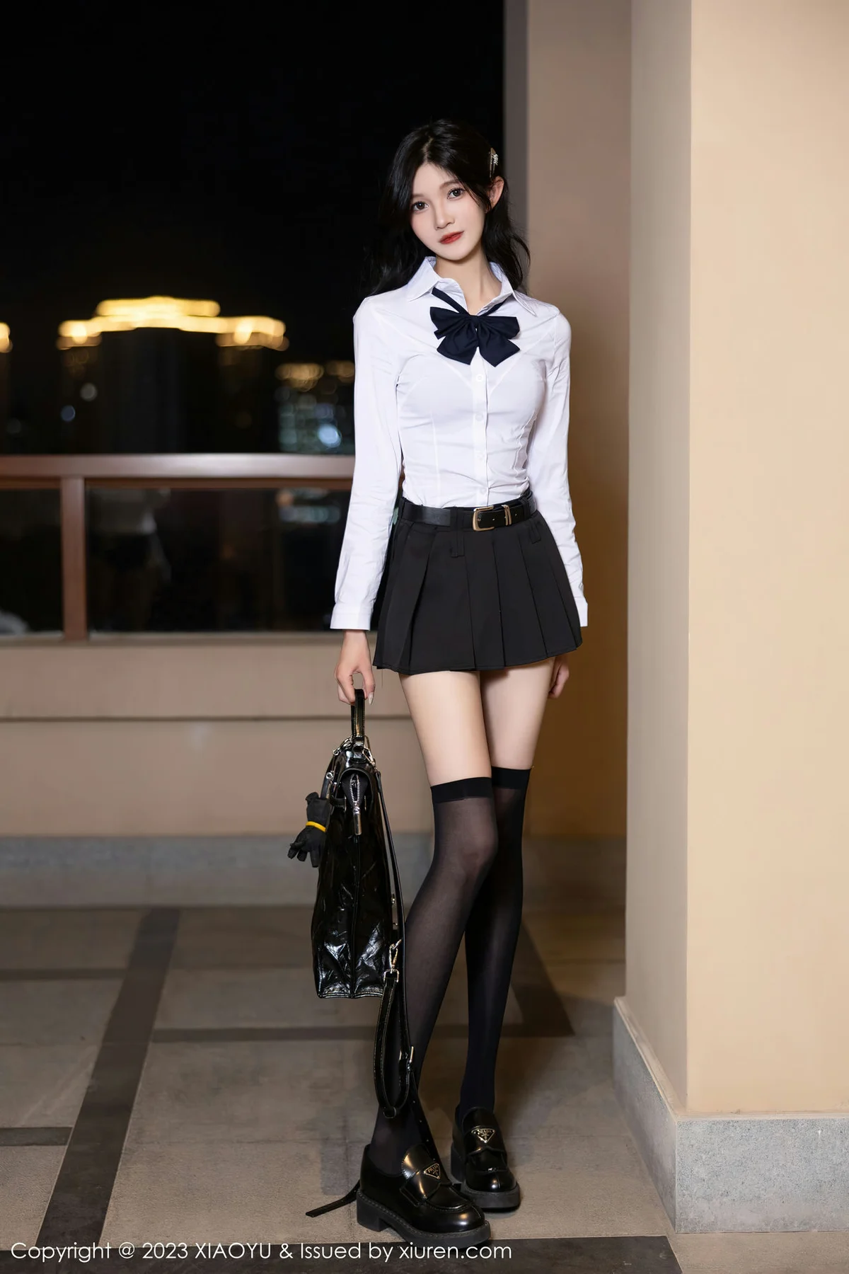 XIAOYU  语画  Vol.1150  程程程- 黑色蕾丝内衣海南旅拍1 - 10