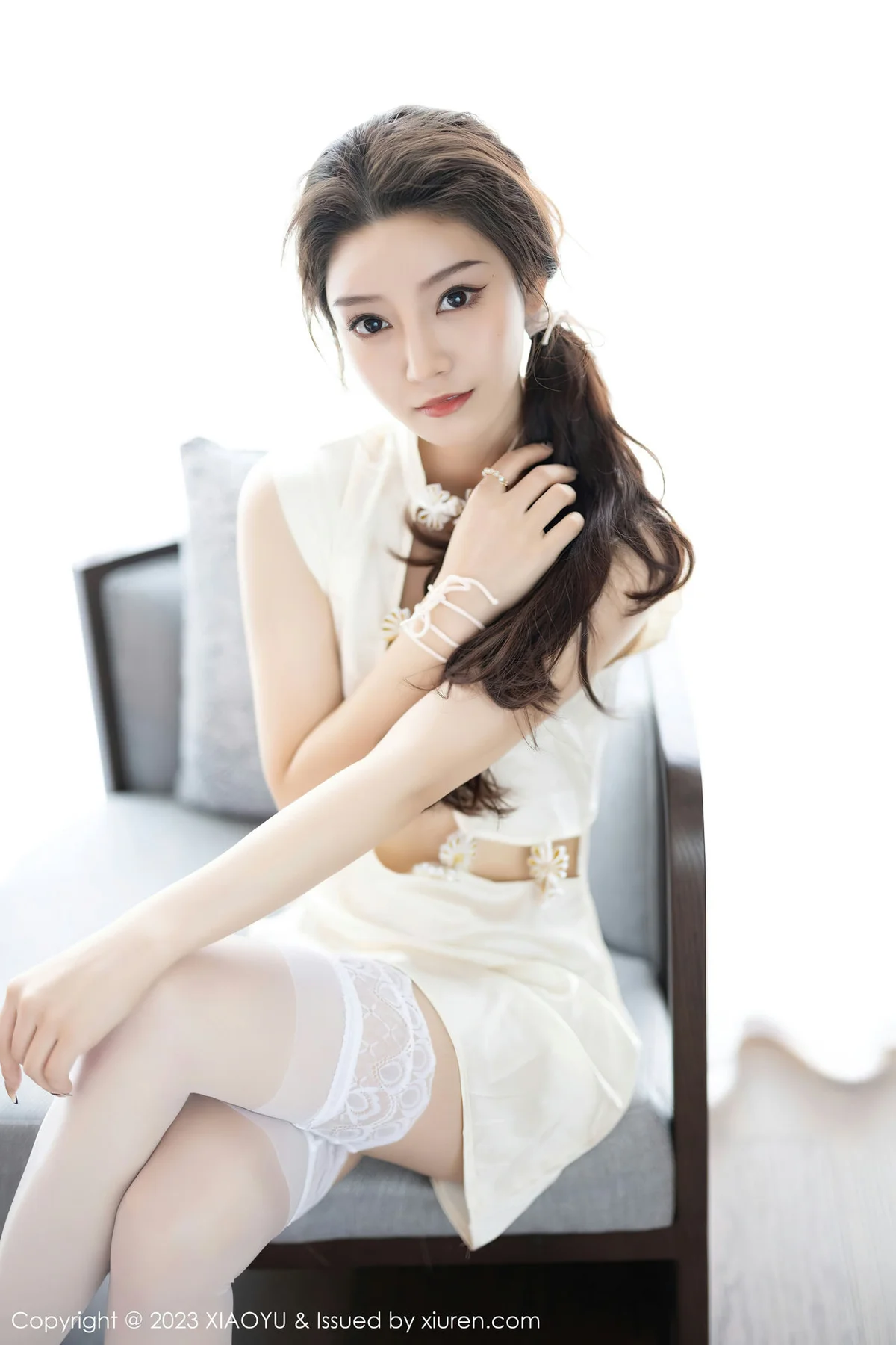 XIAOYU  语画  Vol.1152  苏曼兮 诱人白色丝袜性感写真2 - 4