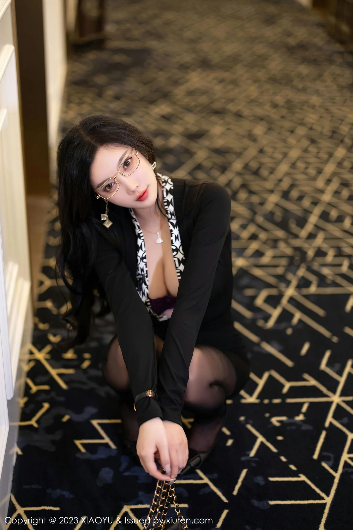 XIAOYU  语画  Vol.1160  杨晨晨Yome 魅惑黑丝海南旅拍11 - 1