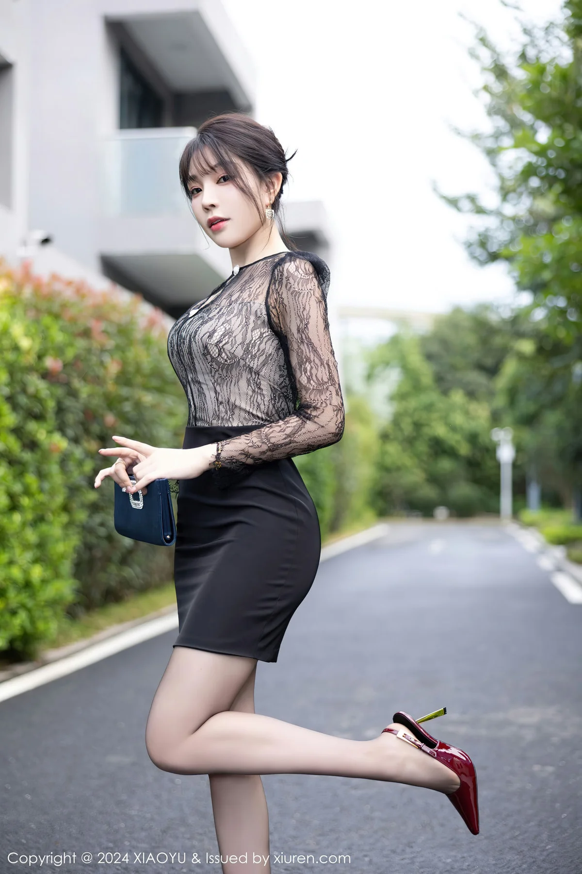 XIAOYU  语画  Vol.1181  徐莉芝Booty 轻透上衣海南旅拍写真1 - 4