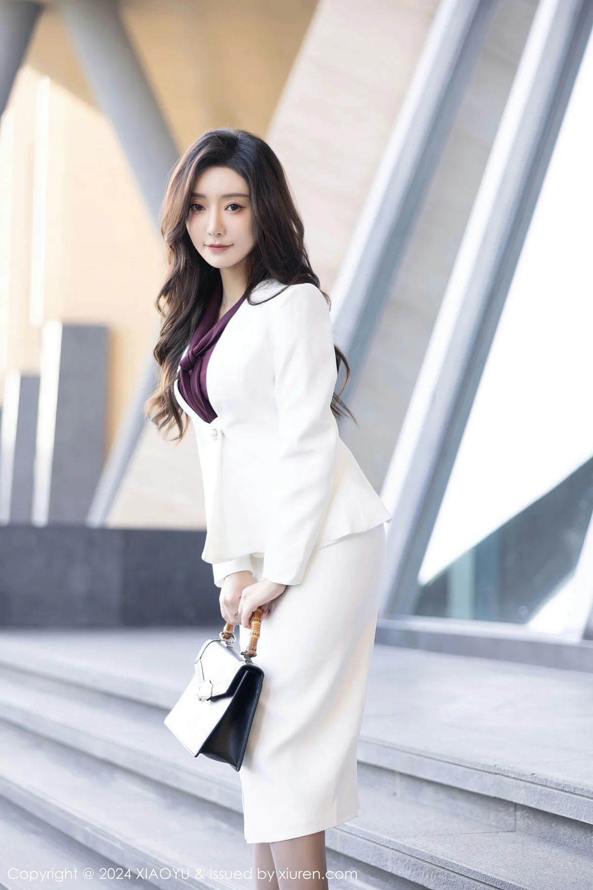 XIAOYU  语画  Vol.1183  王馨瑶yanni 诱人灰丝海南旅拍11 - 3