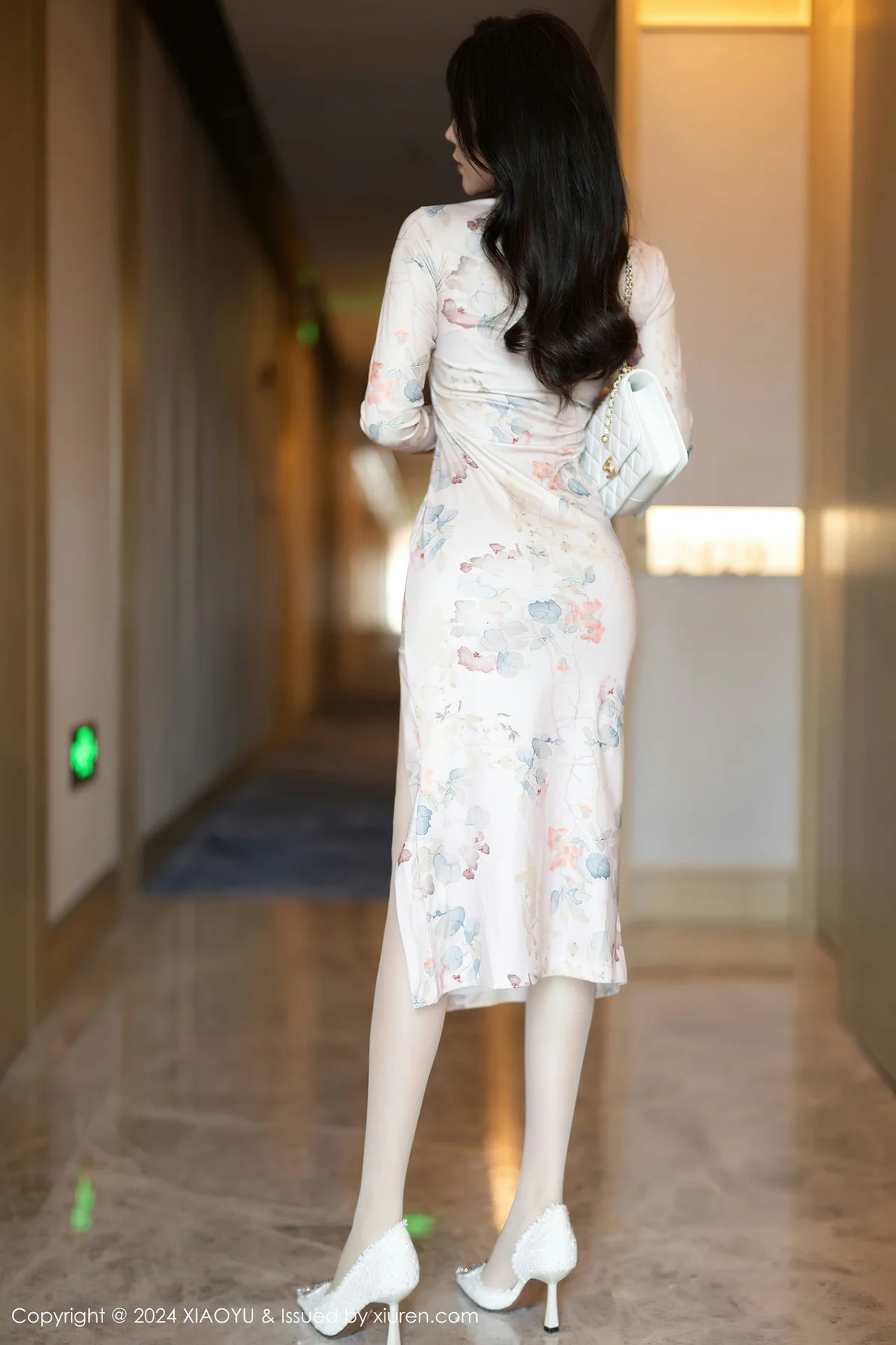 XIAOYU  语画  Vol.1199  徐莉芝Booty 浅灰色情趣性感写真33 - 8