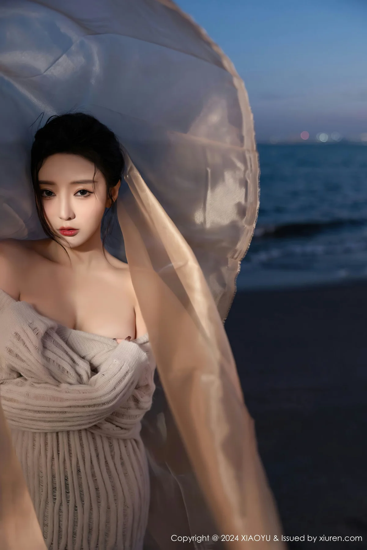 XIAOYU  语画  Vol.1200  王馨瑶yanni 诱人黑丝海南旅拍222 - 5