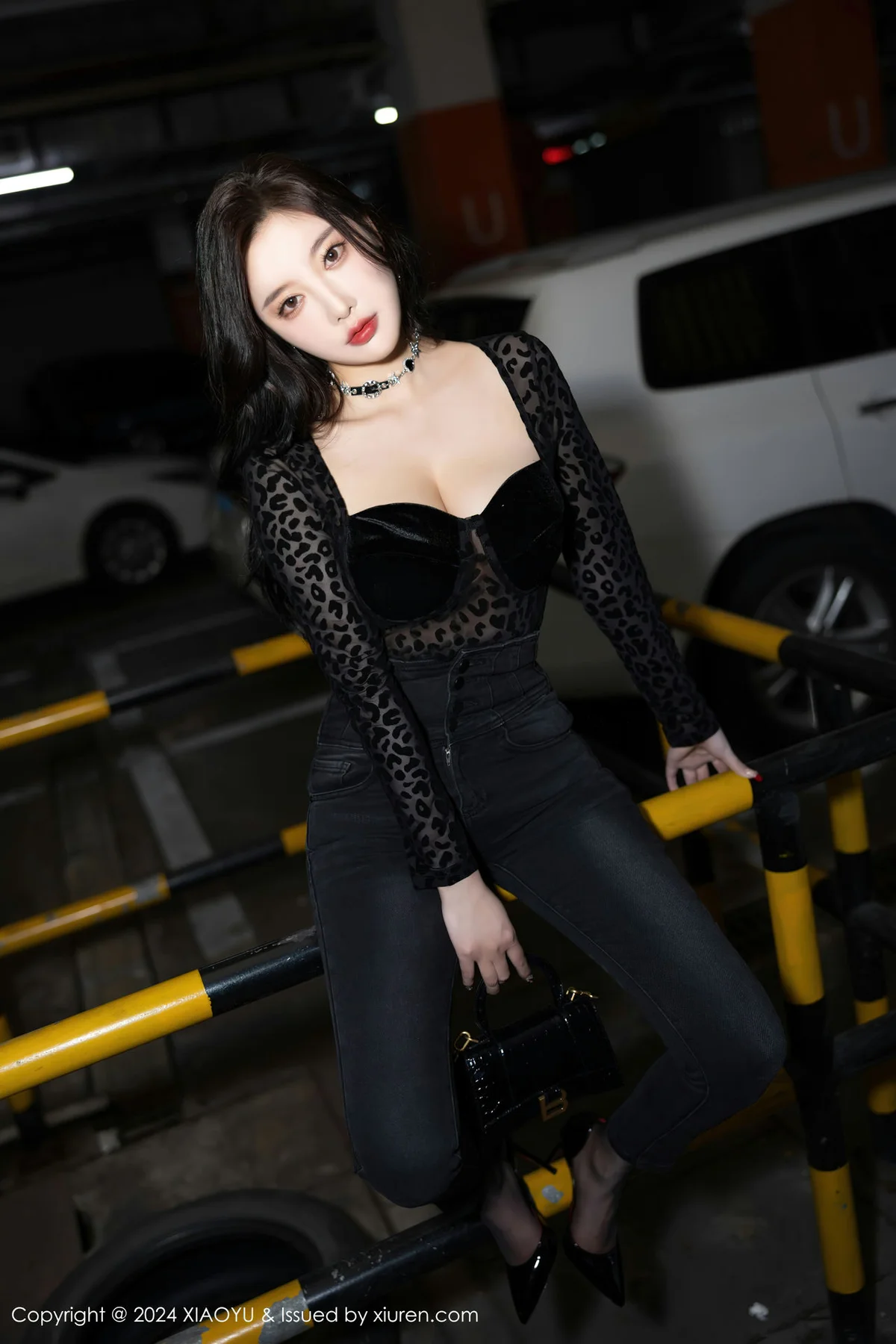 XIAOYU  语画  Vol.1216  杨晨晨Yome 黑色豹纹性感写真1 - 5