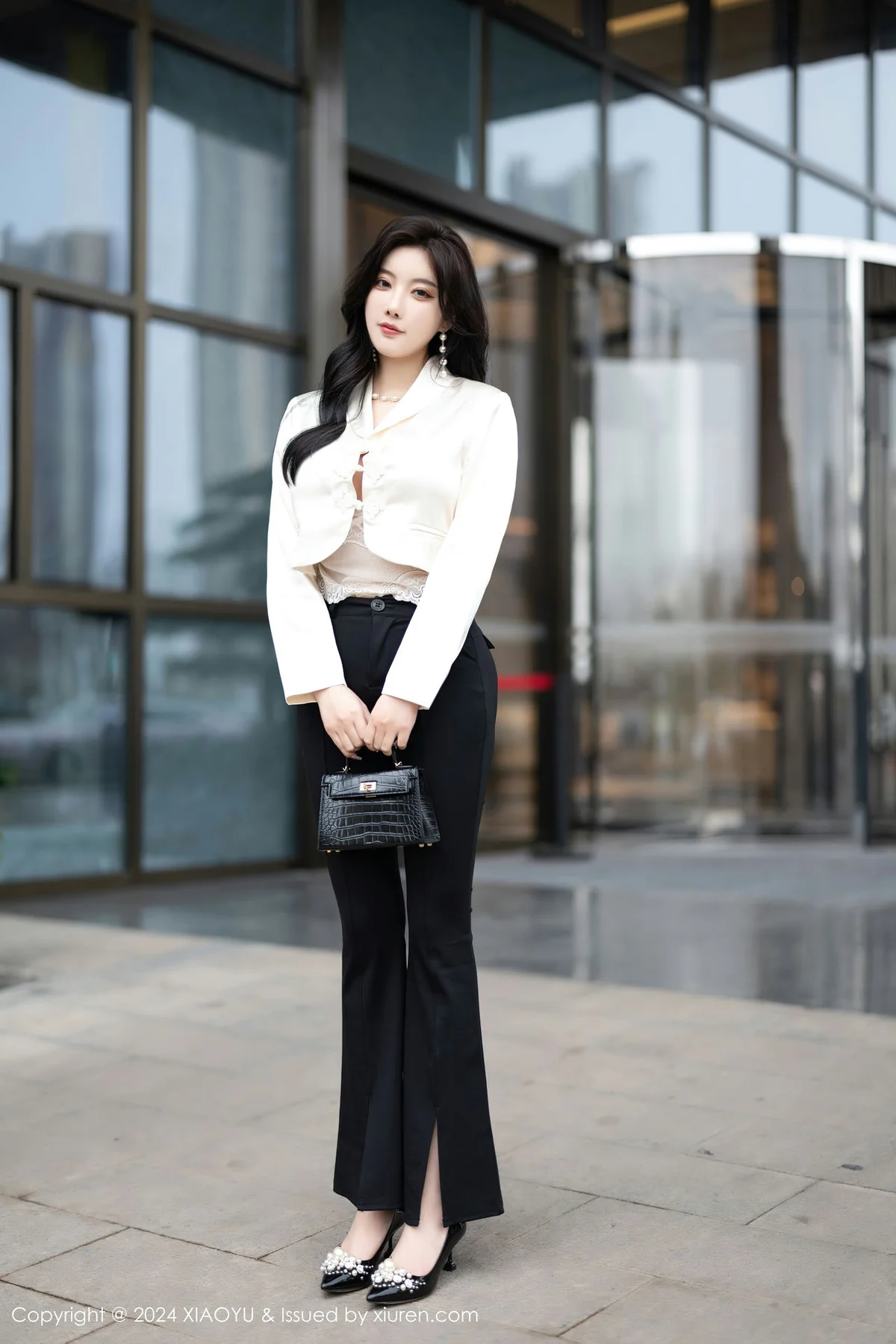 XIAOYU  语画  Vol.1233 杨晨晨Yome 魅惑黑丝哈尔滨旅拍1 - 1