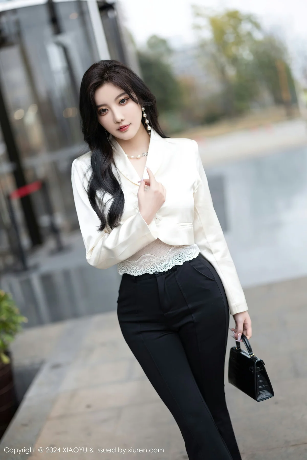 XIAOYU  语画  Vol.1233 杨晨晨Yome 魅惑黑丝哈尔滨旅拍1 - 3