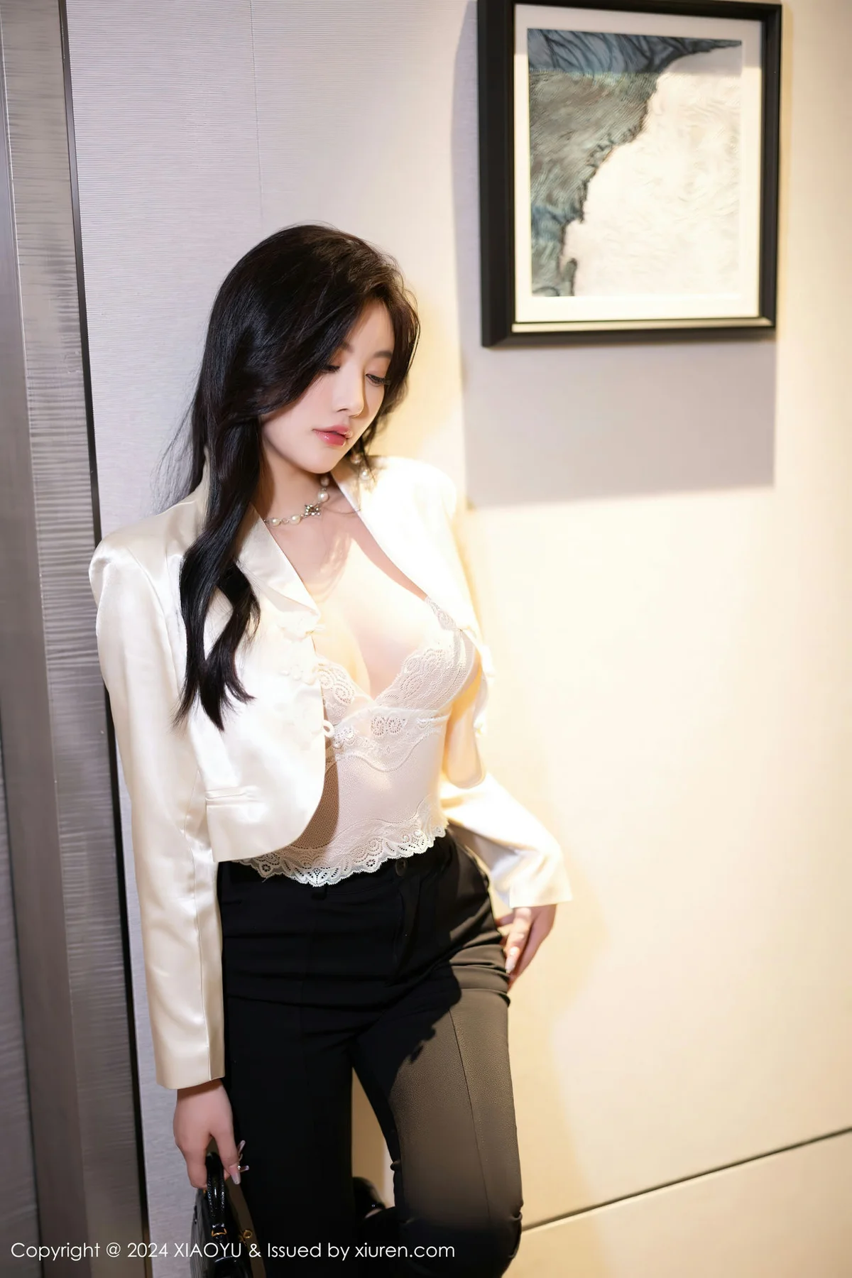 XIAOYU  语画  Vol.1233 杨晨晨Yome 魅惑黑丝哈尔滨旅拍1 - 5