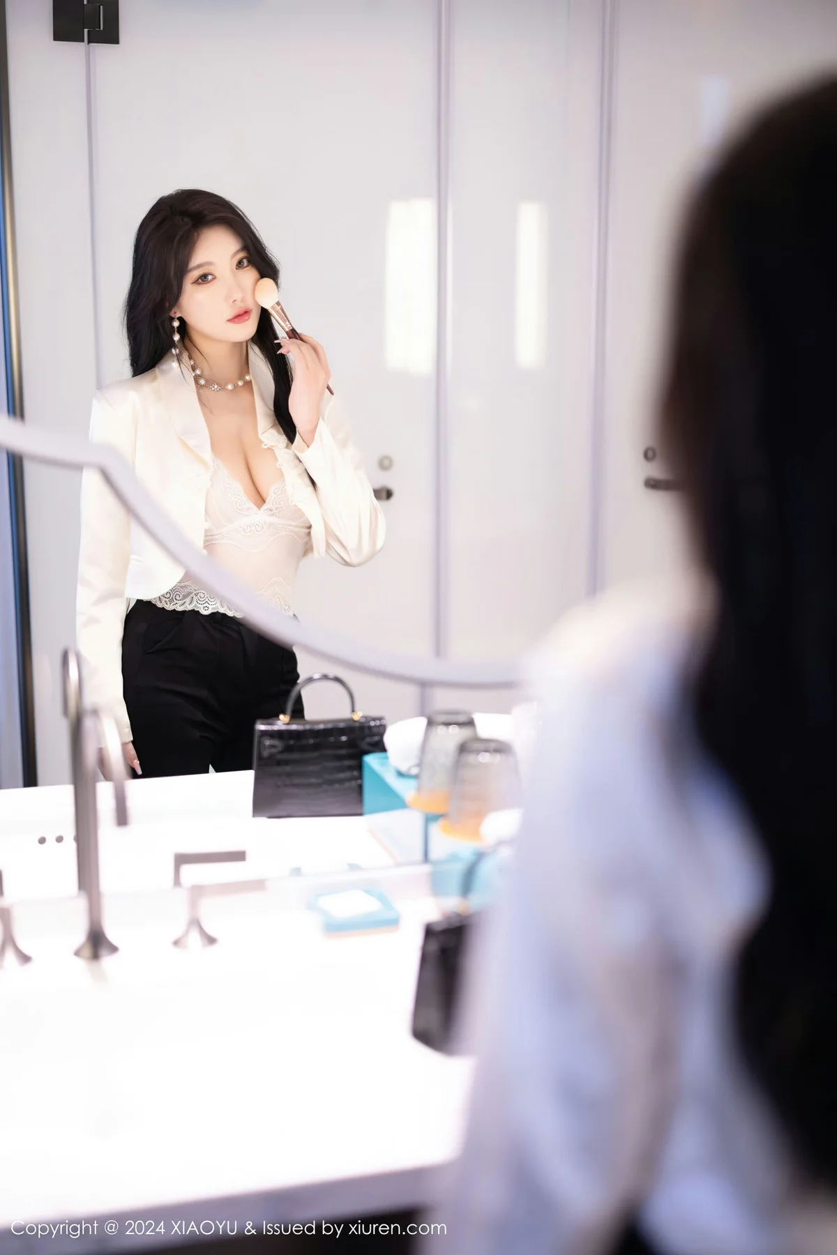 XIAOYU  语画  Vol.1233 杨晨晨Yome 魅惑黑丝哈尔滨旅拍1 - 10