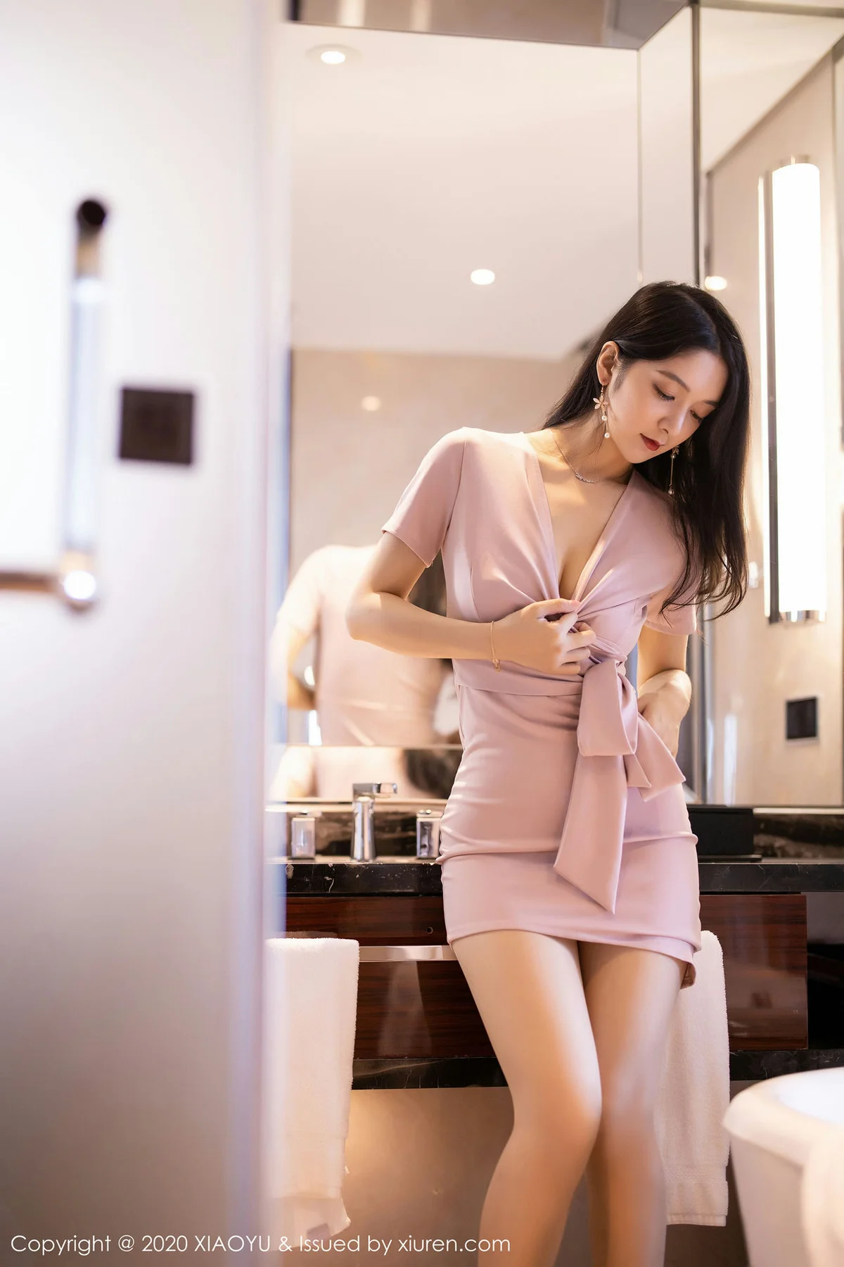 XIAOYU  语画界 Vol.256 玫瑰金吊裙 Angela小热巴  性感写真 - 5