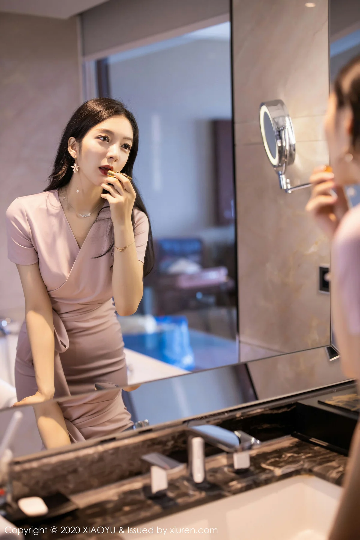 XIAOYU  语画界 Vol.256 玫瑰金吊裙 Angela小热巴  性感写真 - 7