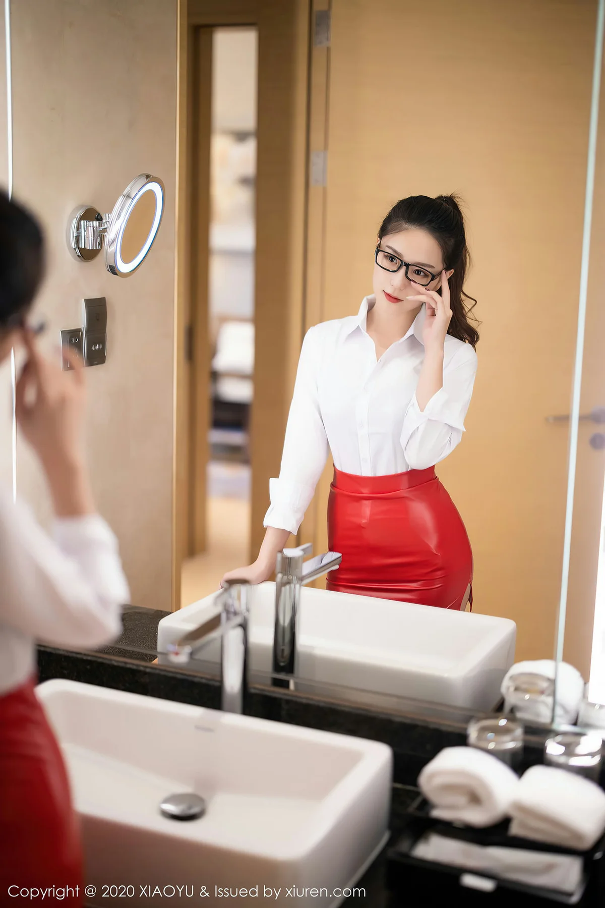 XIAOYU  语画界 Vol.427 皮衣情趣内衣眼镜ol 杨紫嫣 - 2