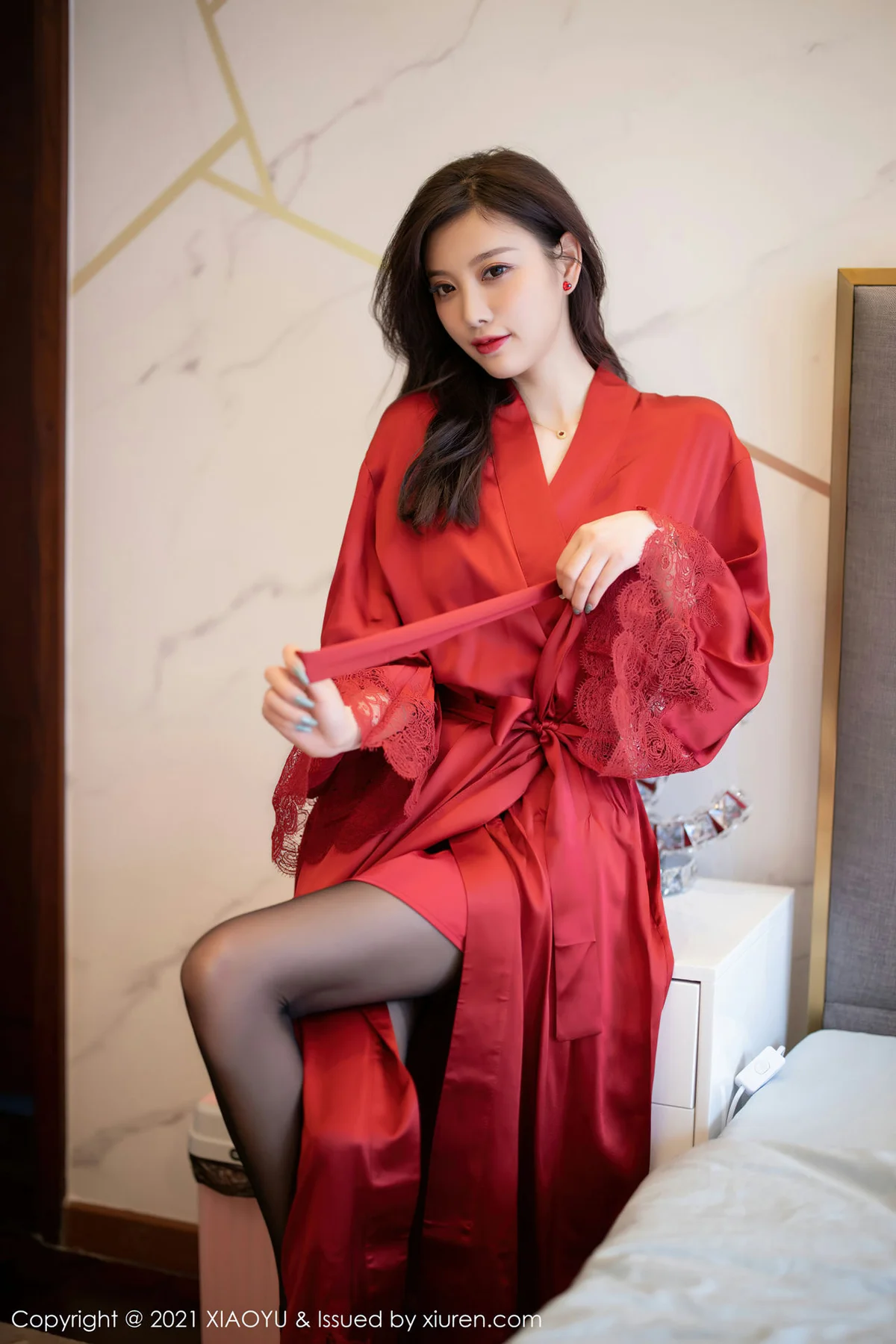 XIAOYU  语画界 Vol.460 杨晨晨 红色蕾丝大衣 - 1