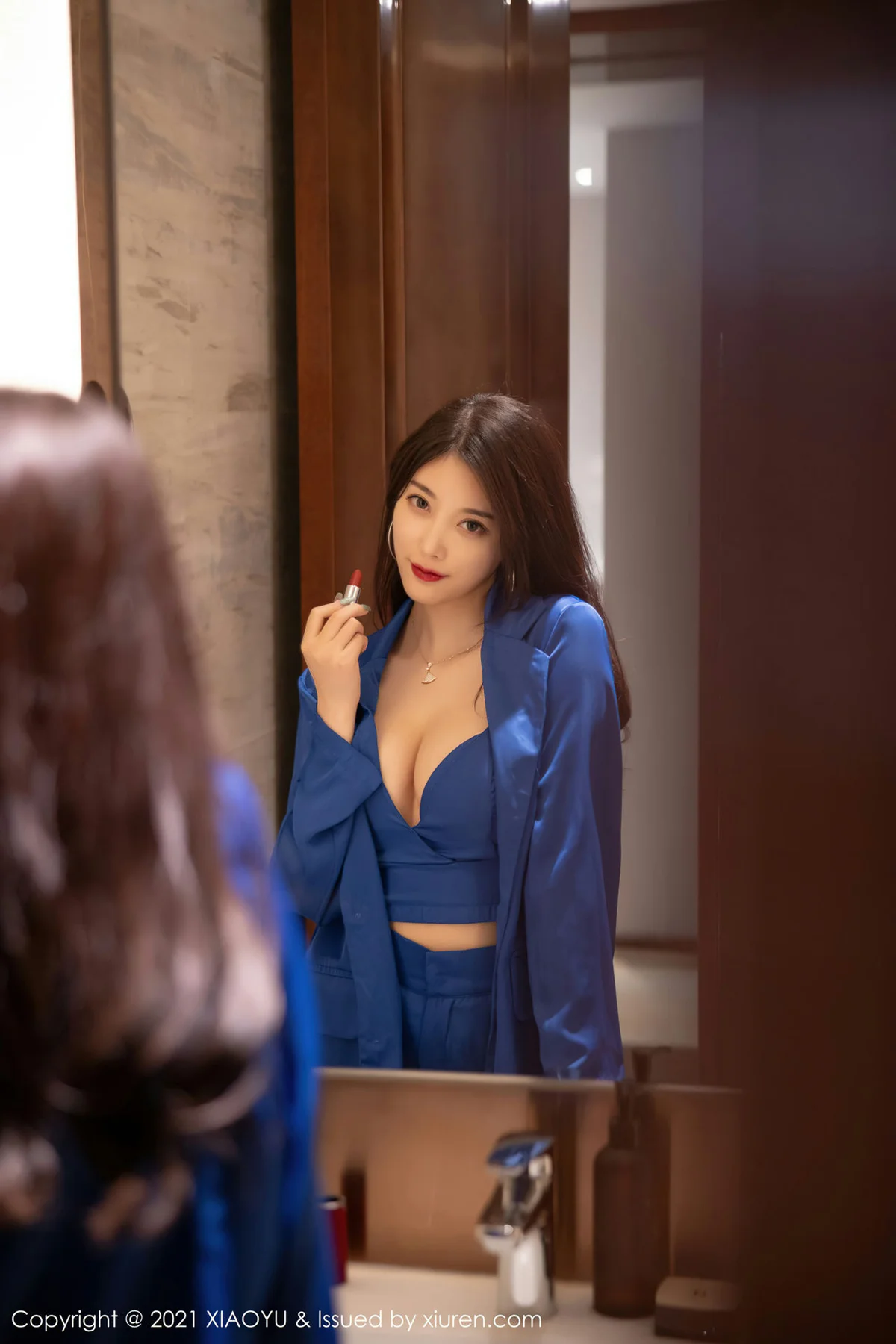 XIAOYU  语画界 Vol.467 爆乳女神 杨晨晨 蓝色西装 - 4
